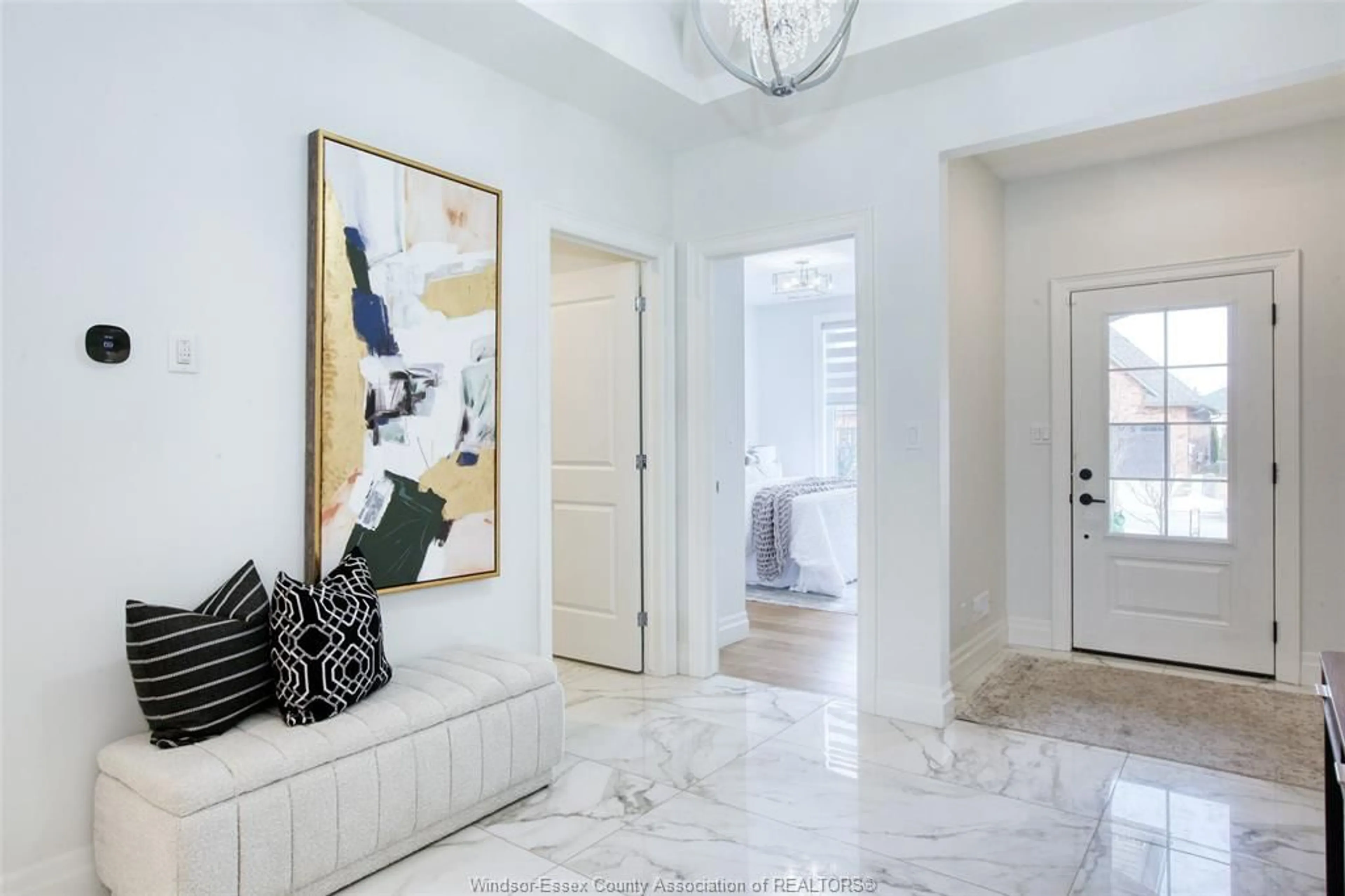 Indoor entryway for 921 ST. JUDE Crt, Windsor Ontario N9G 0B7