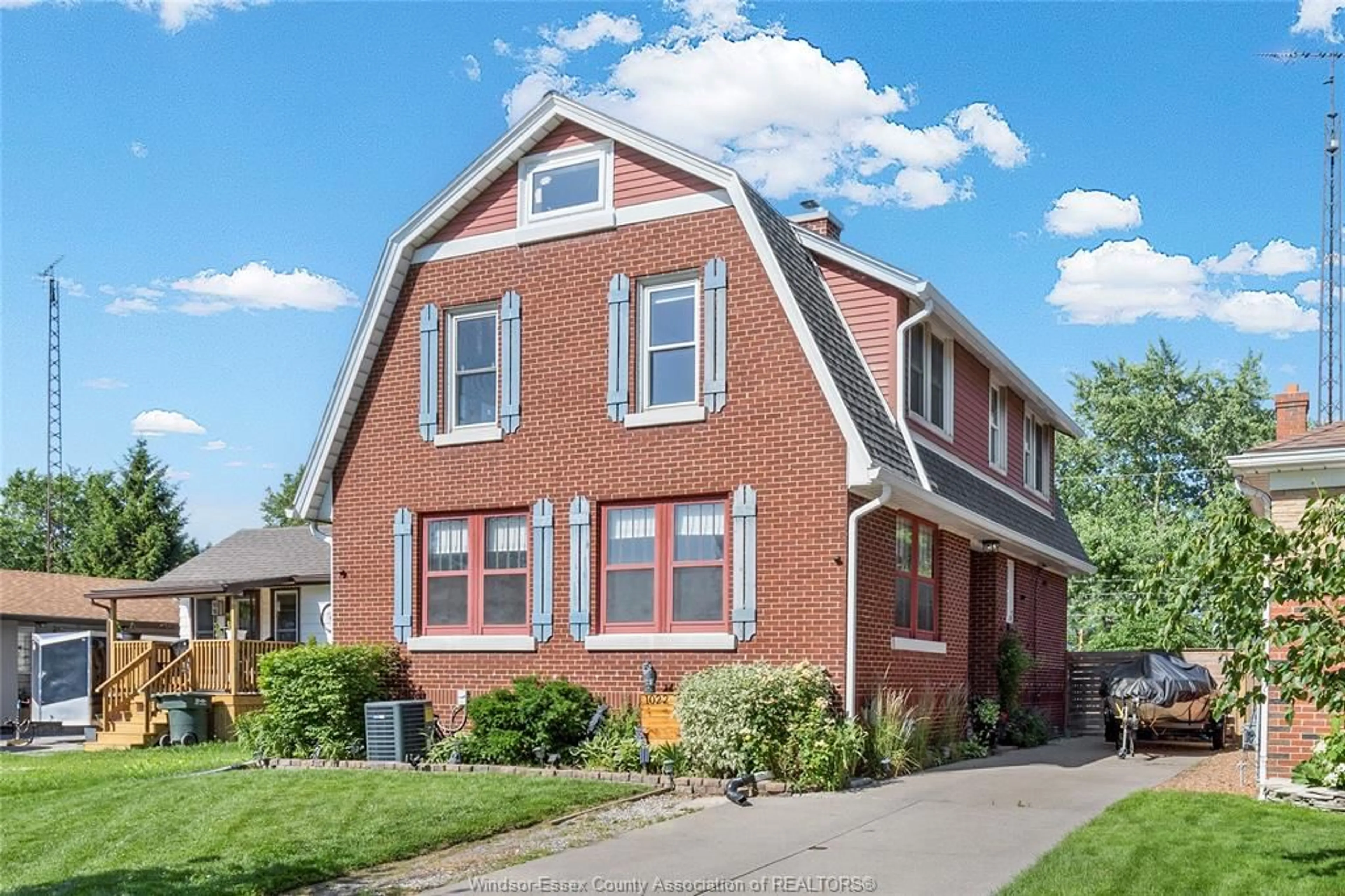 Home with brick exterior material, street for 1022 GLIDDEN, Windsor Ontario N8S 2N9