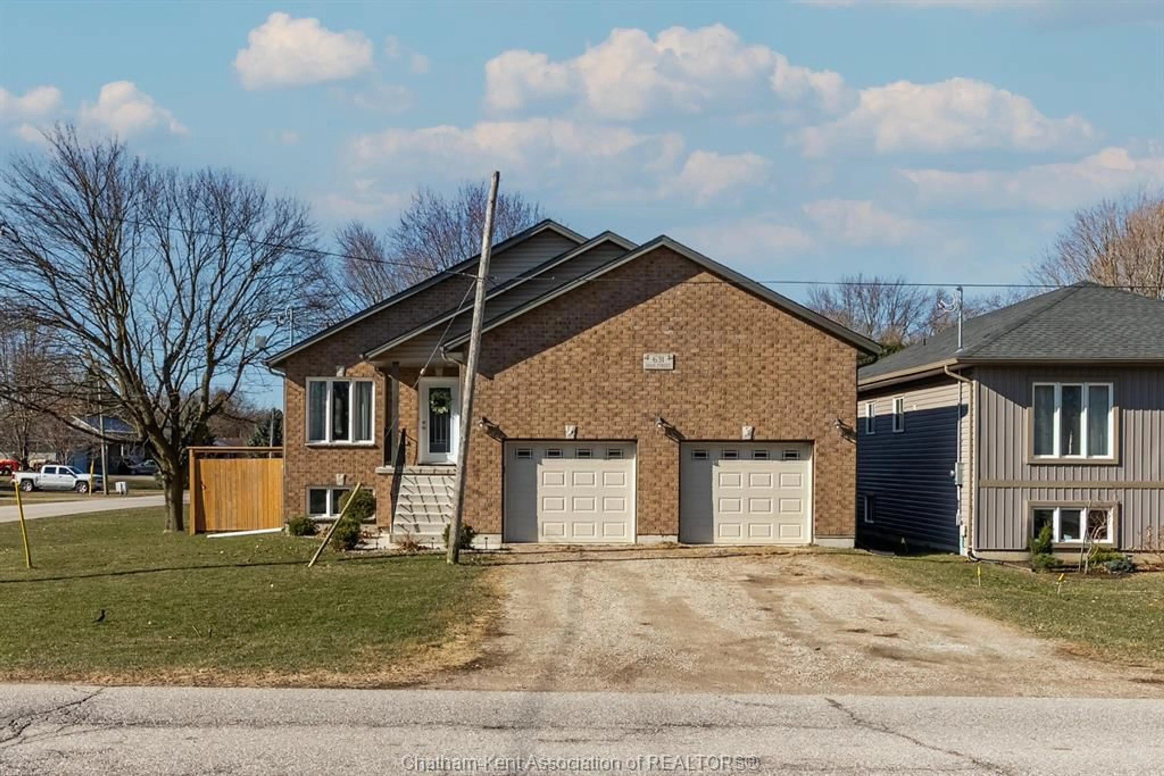 Home with brick exterior material, street for 631 MAIN St, Bothwell Ontario N0P 1C0