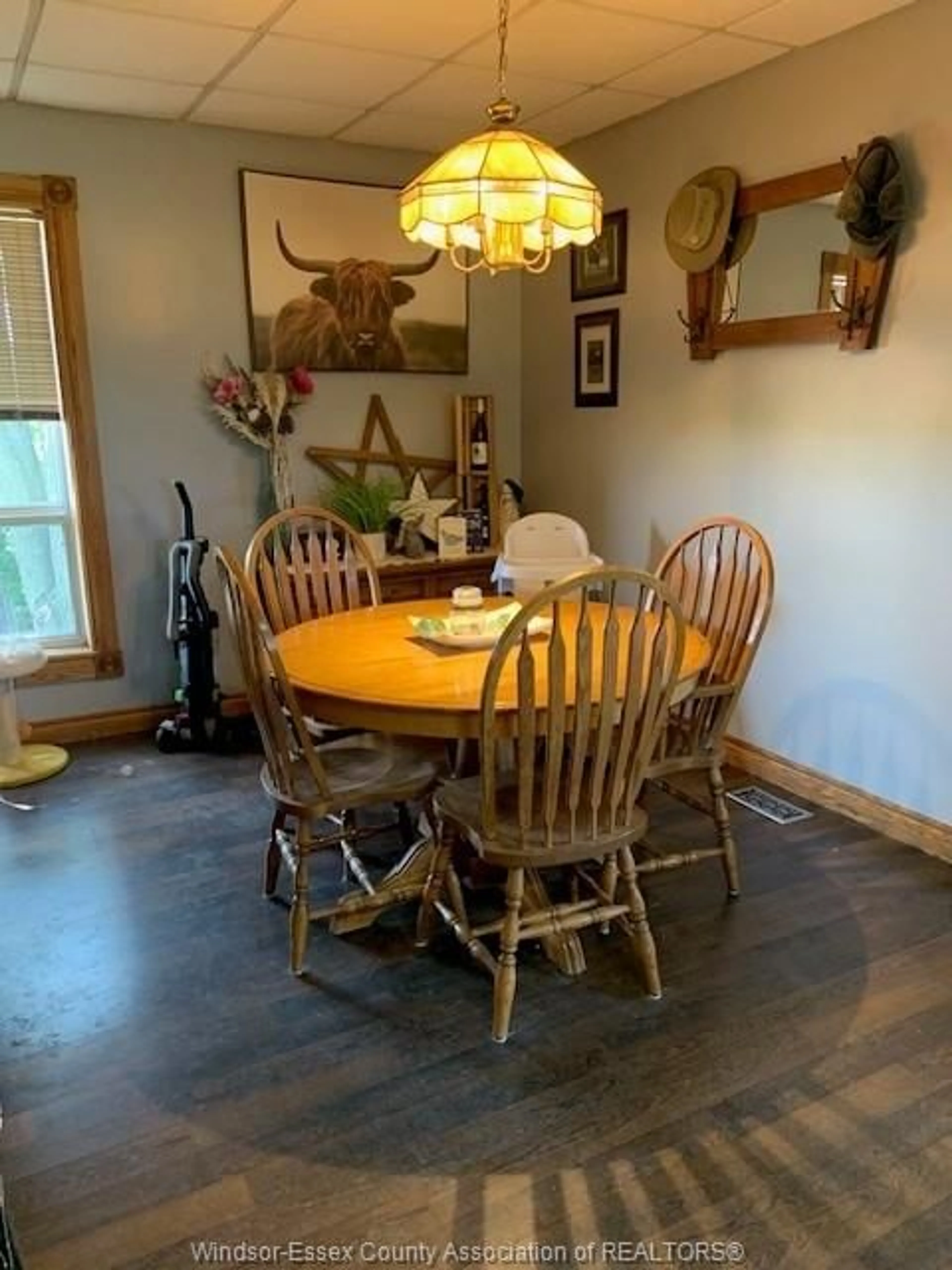 Dining room, wood/laminate floor for 2219 COUNTY ROAD 14, Leamington Ontario N0P 2P0