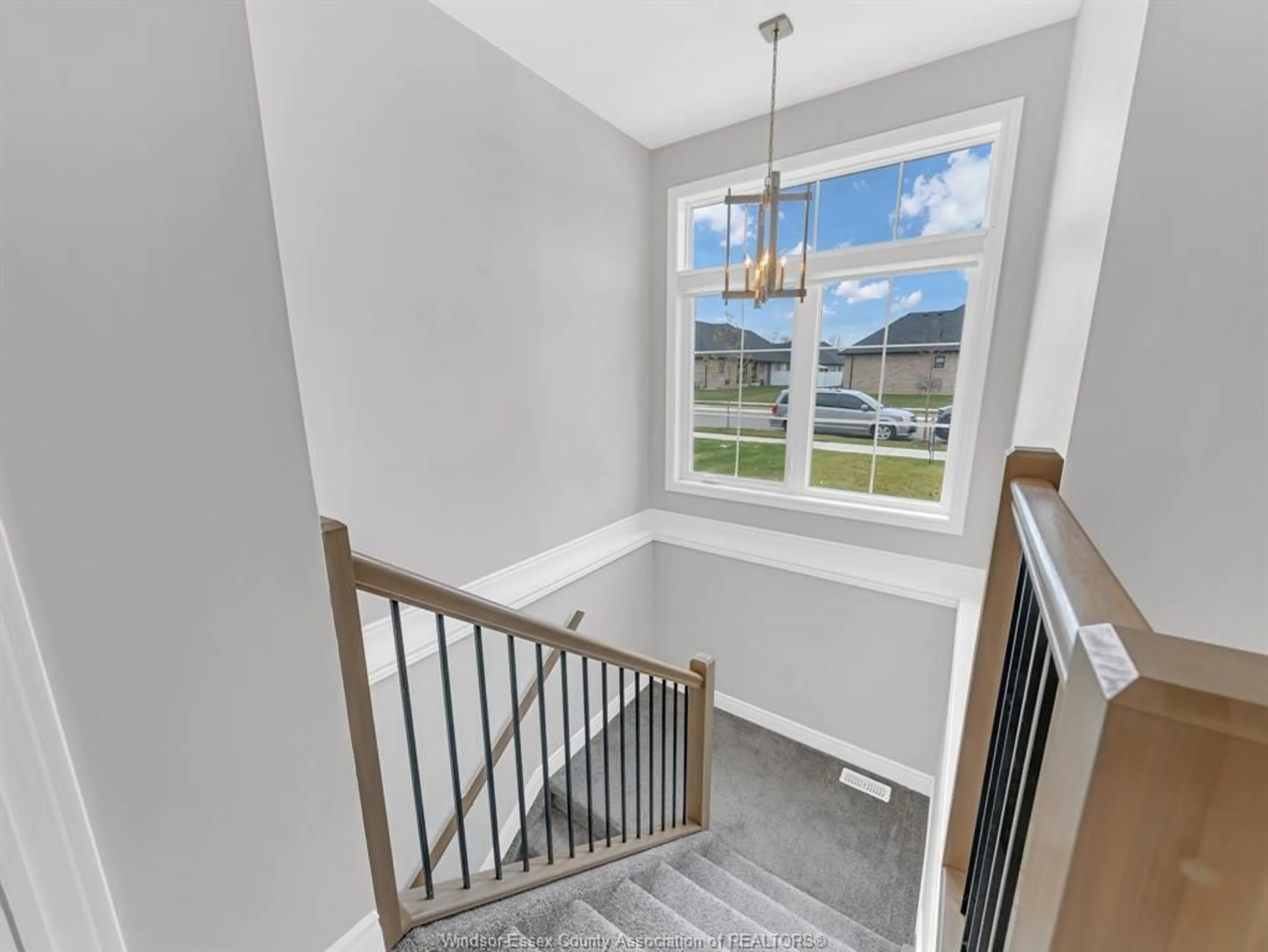 Indoor entryway for 216 MCLELLAN, Amherstburg Ontario N9V 0H1