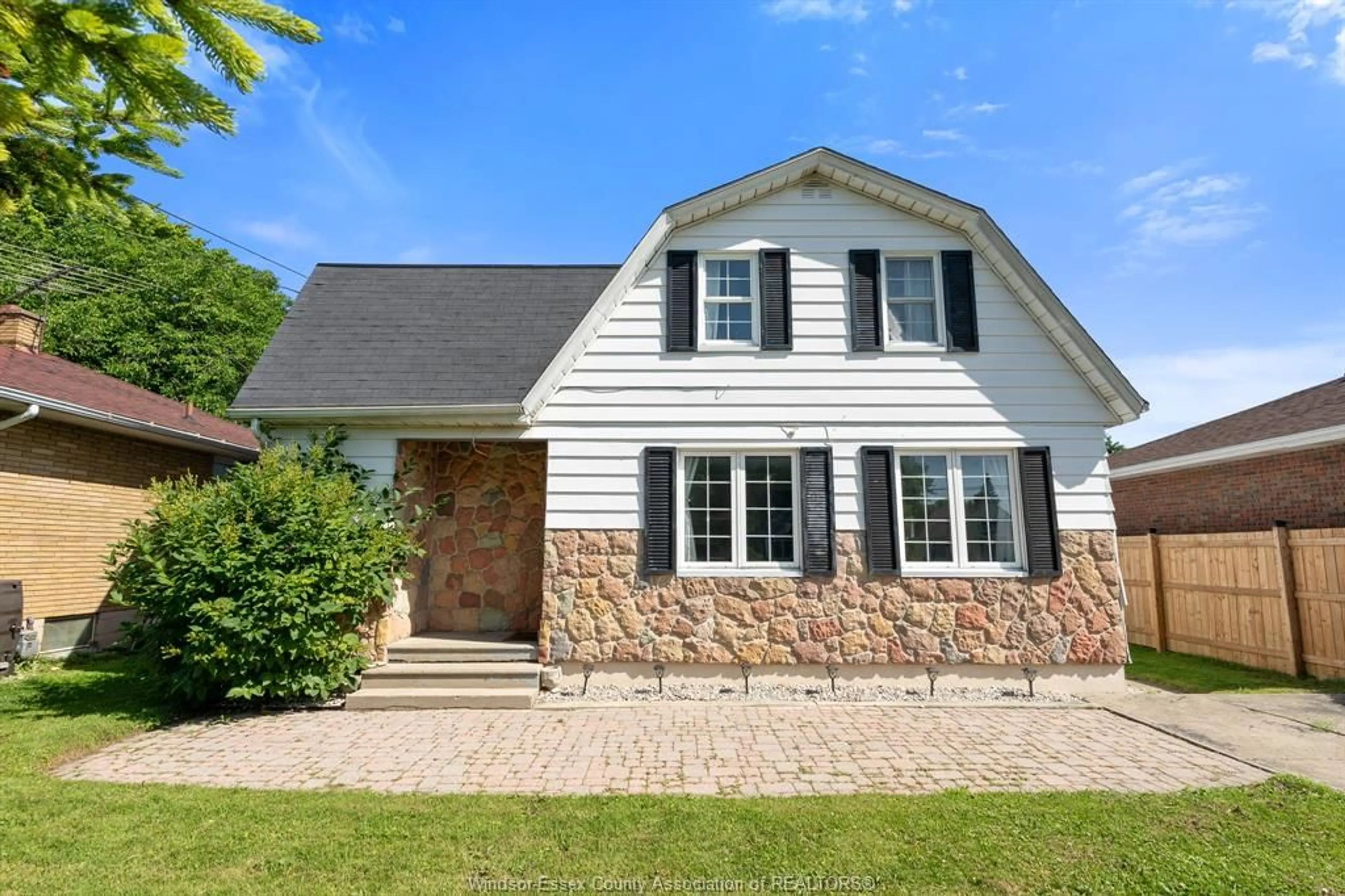 Home with vinyl exterior material, street for 12422 MCNORTON St, Tecumseh Ontario N8N 1J8