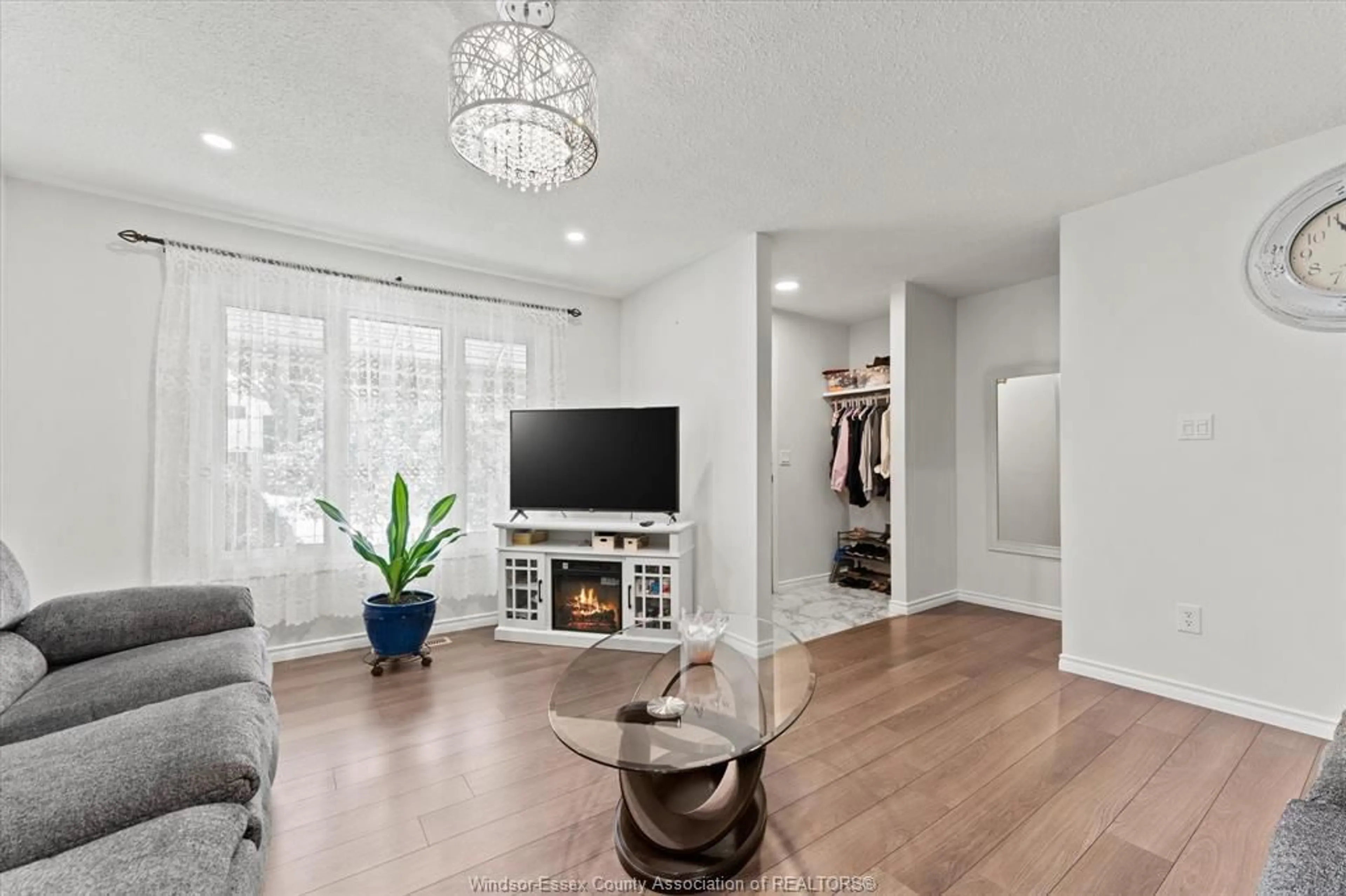 Living room with furniture, unknown for 9760 LYNNGROVE, Windsor Ontario N8R 1B7