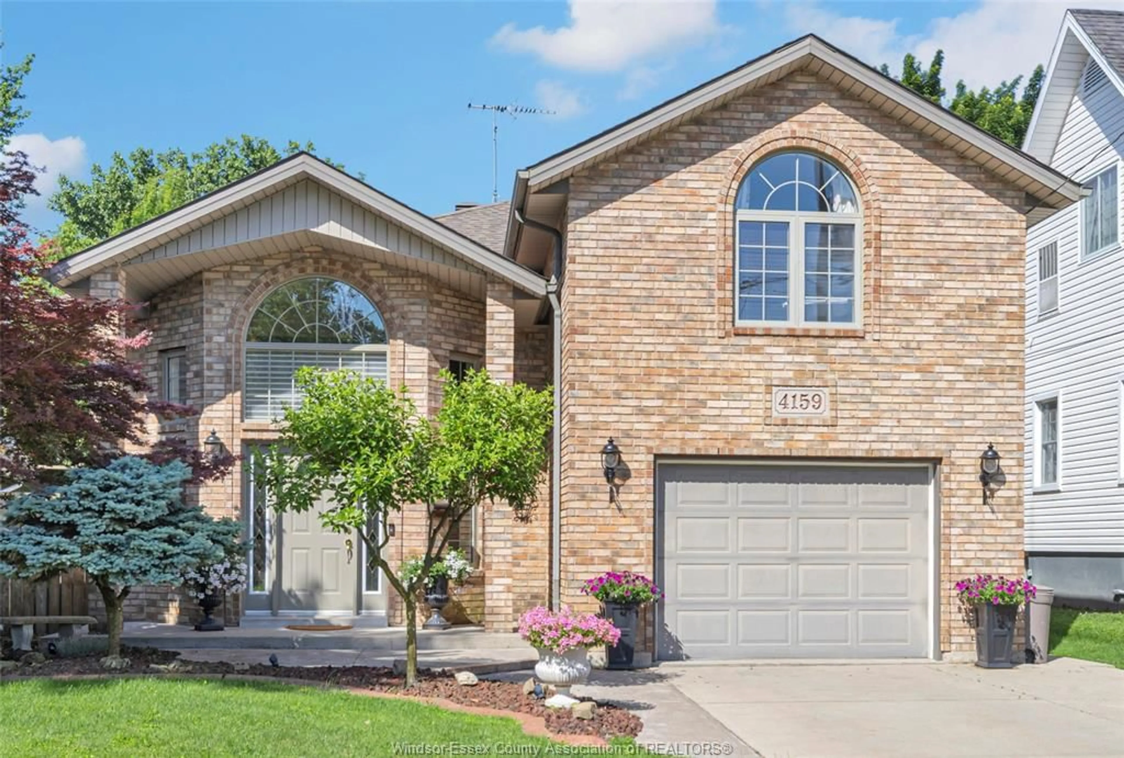 Home with brick exterior material, street for 4159 ROSELAND Dr, Windsor Ontario N9G 1Y5