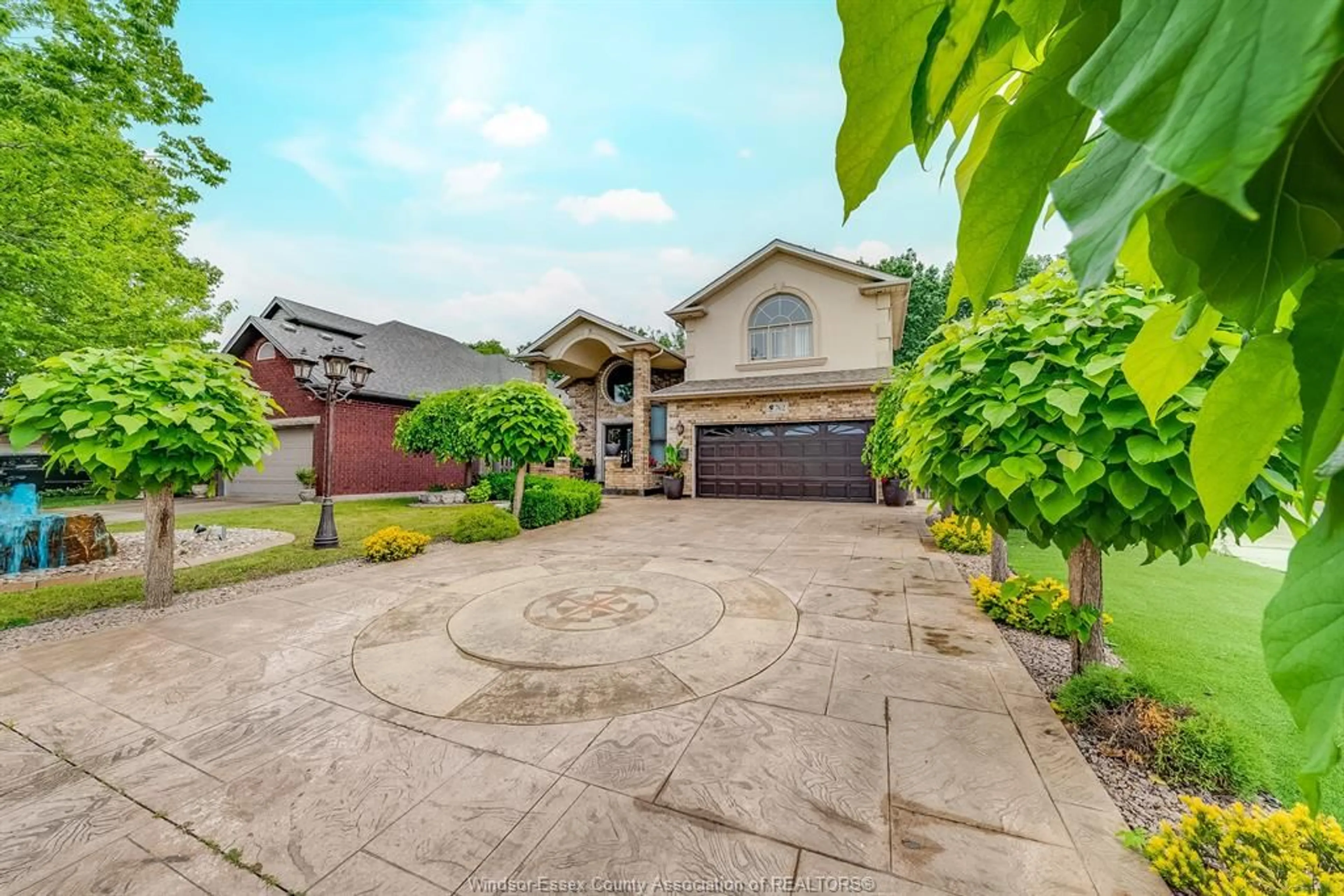 Home with brick exterior material, street for 762 NEWPORT Cres, Windsor Ontario N9E 4Z5