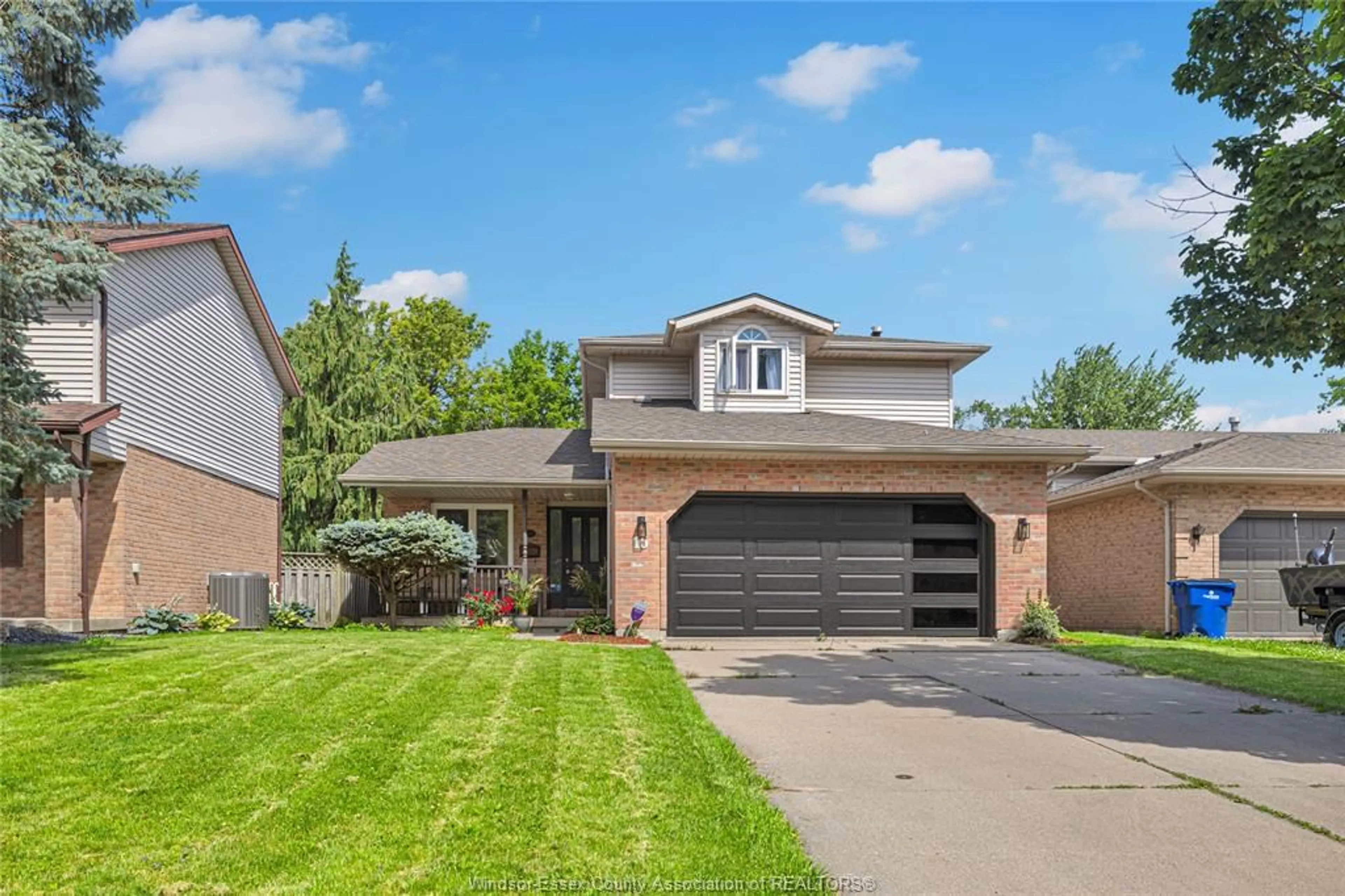 Home with brick exterior material, street for 15 TURQUOISE, Chatham Ontario N7M 6G8