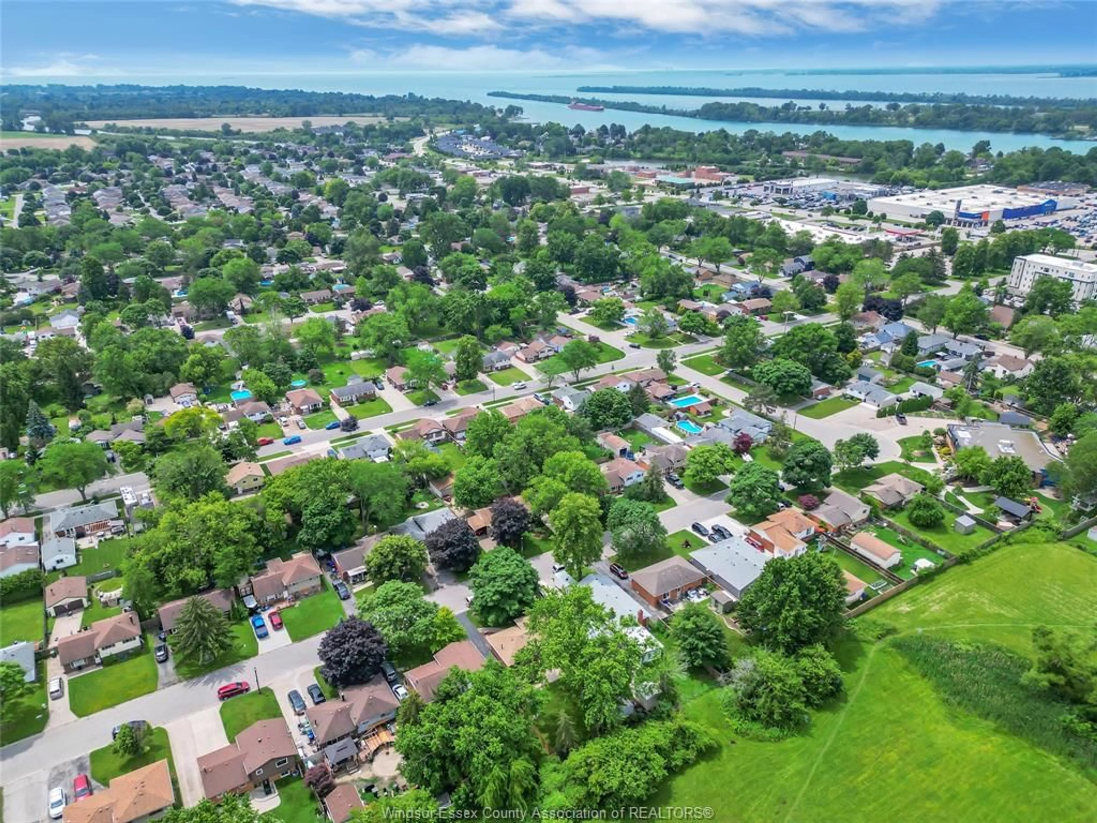 A pic from outside/outdoor area/front of a property/back of a property/a pic from drone, water/lake/river/ocean view for 266 CHERRYLAWN CRES., Amherstburg Ontario N9V 2P8
