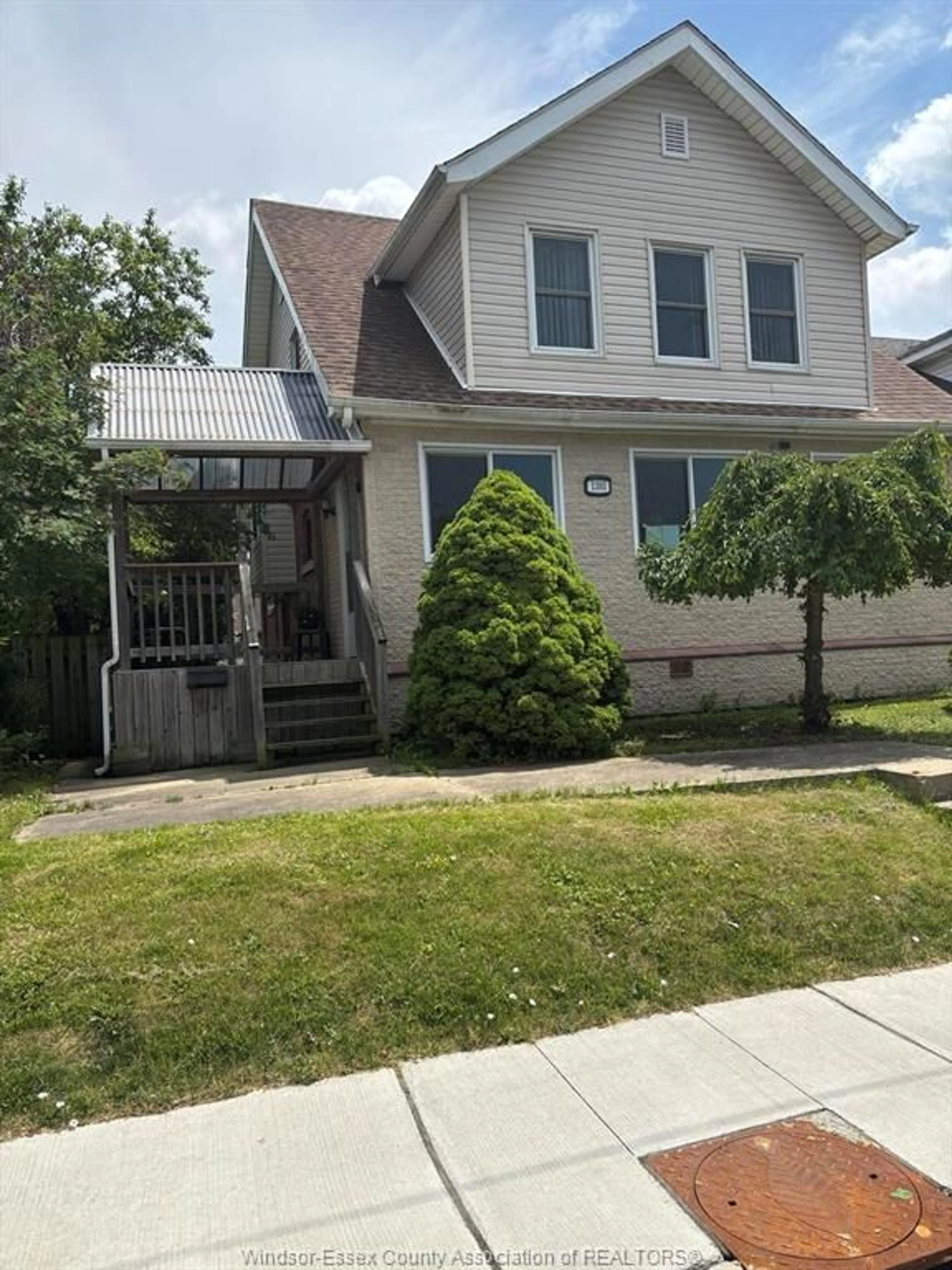 Home with vinyl exterior material, street for 1393 GILES Blvd, Windsor Ontario N9A 4G9