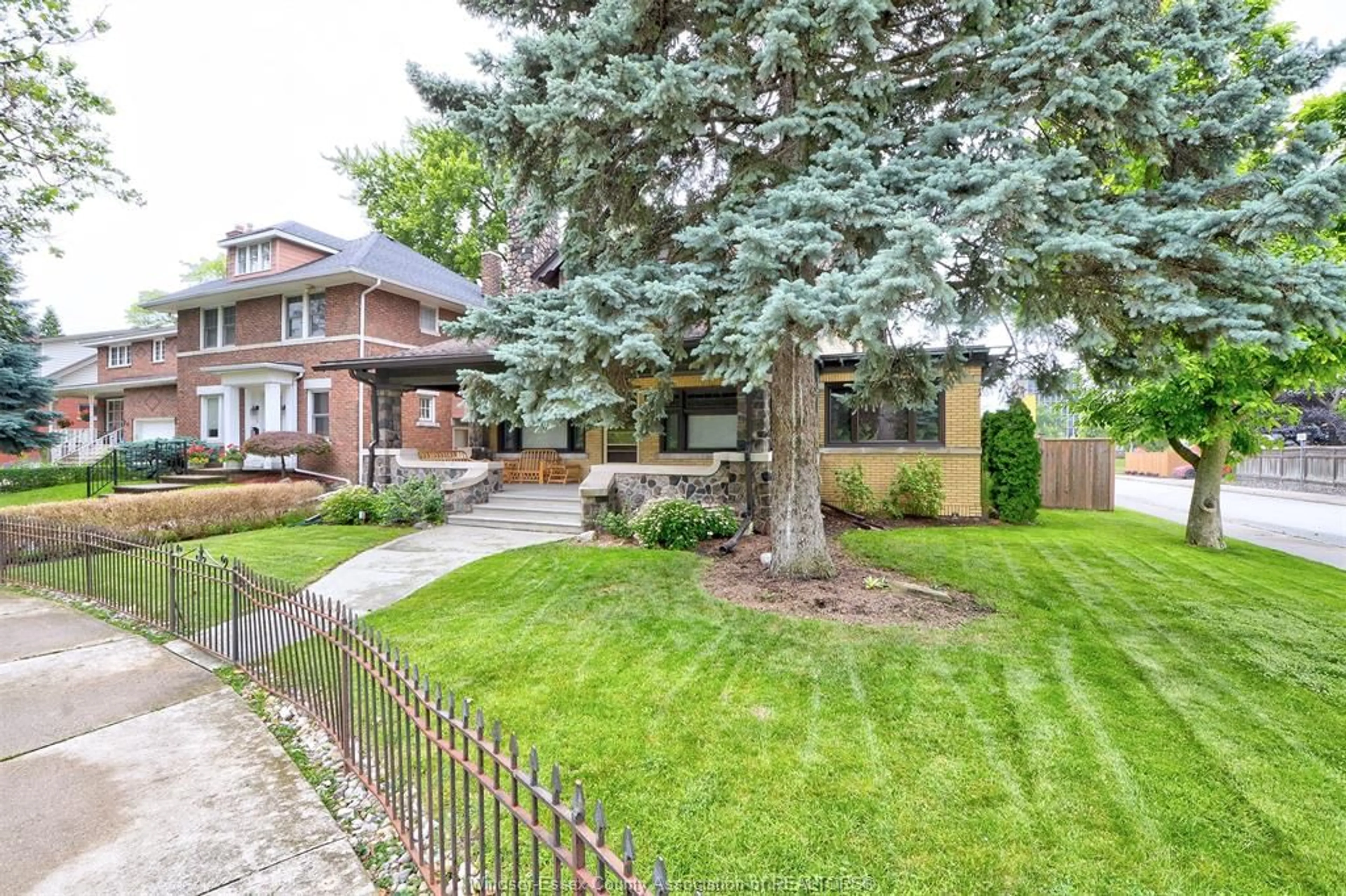 Unknown for 409 ASKIN, Windsor Ontario N9B 2X3