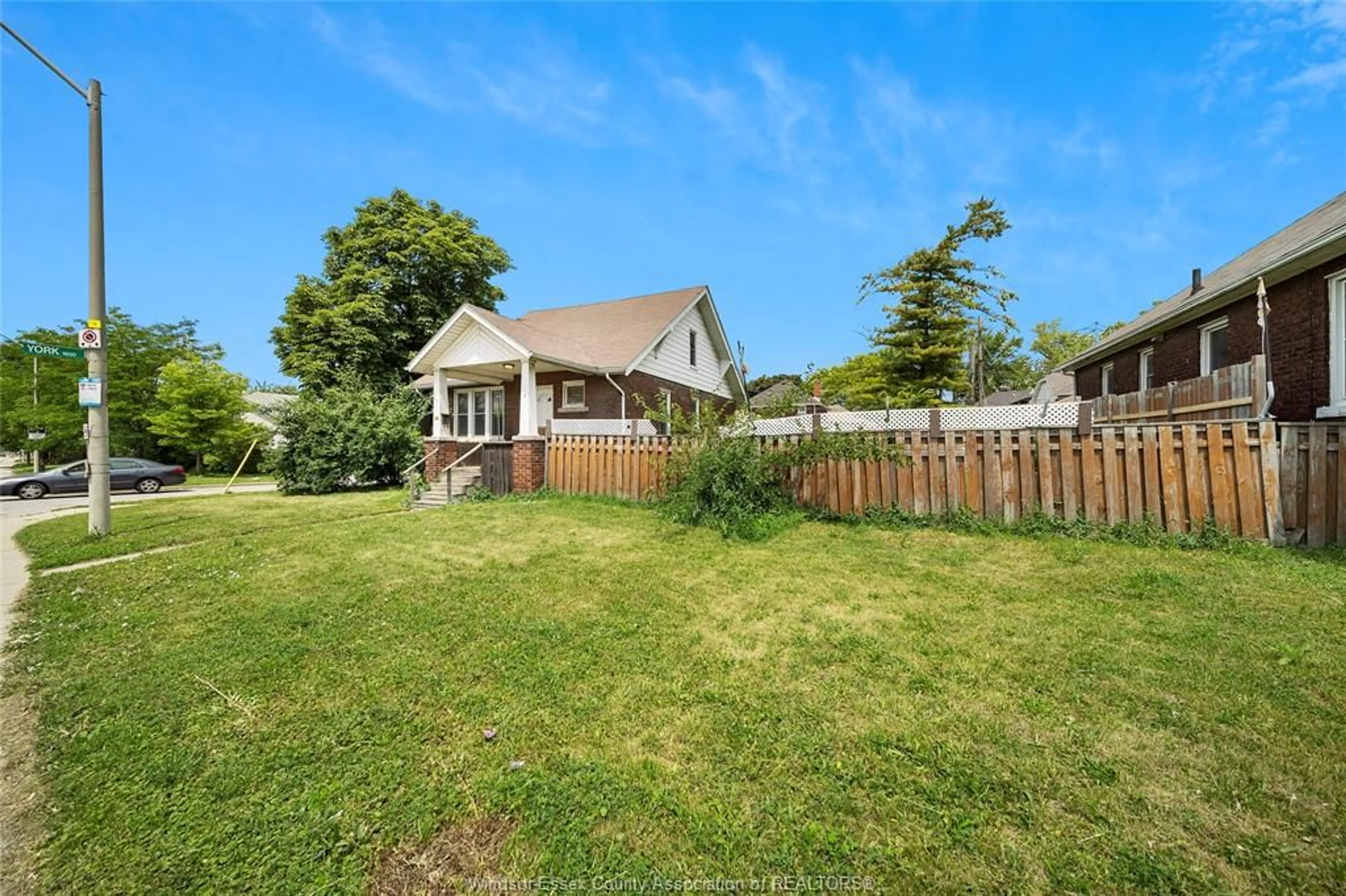 A pic from outside/outdoor area/front of a property/back of a property/a pic from drone, unknown for 426 TECUMSEH RD W & 1670 YORK STREET W, Windsor Ontario N8X 1G5