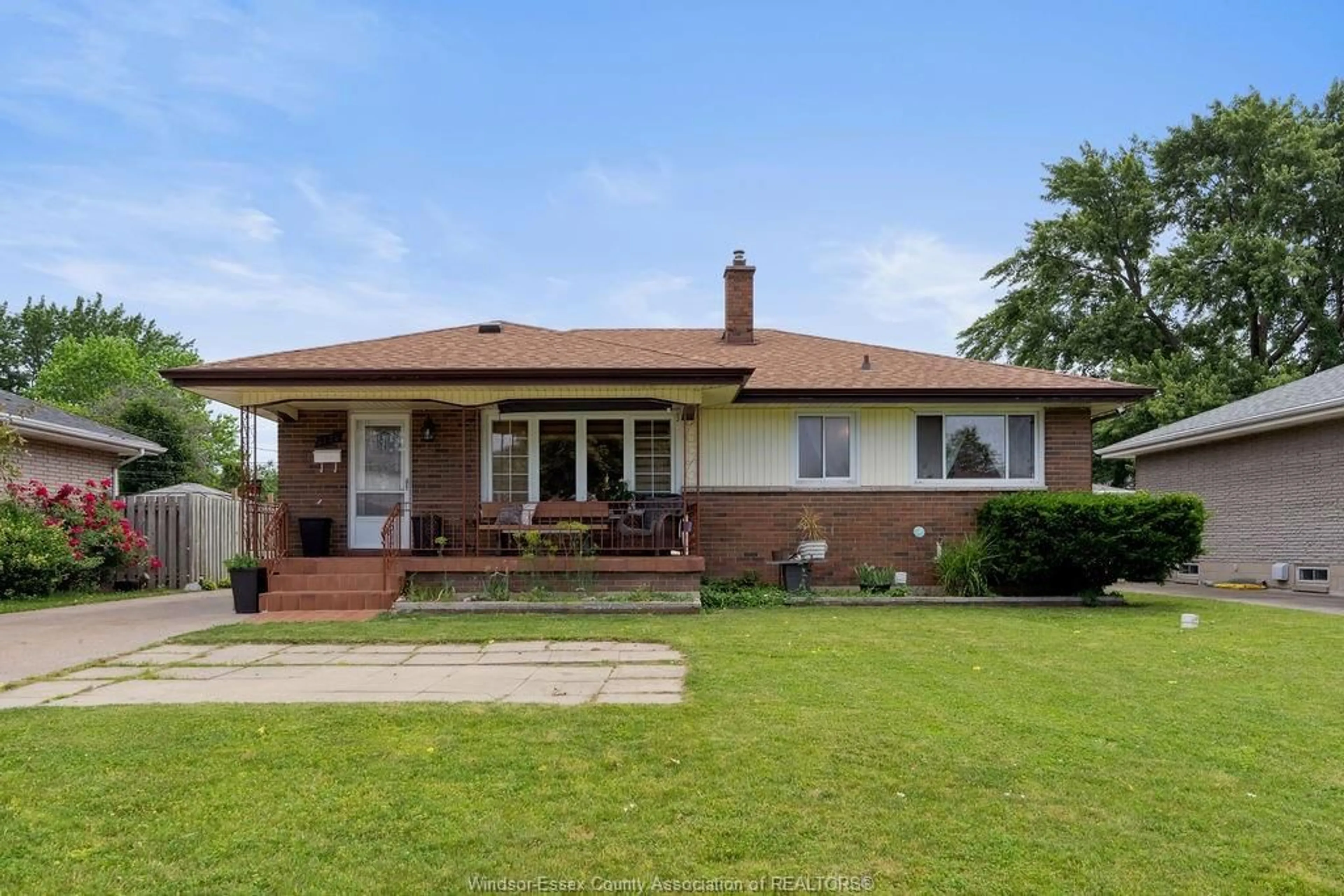 Home with brick exterior material, street for 1178 JEFFERSON Blvd, Windsor Ontario N8S 2R4