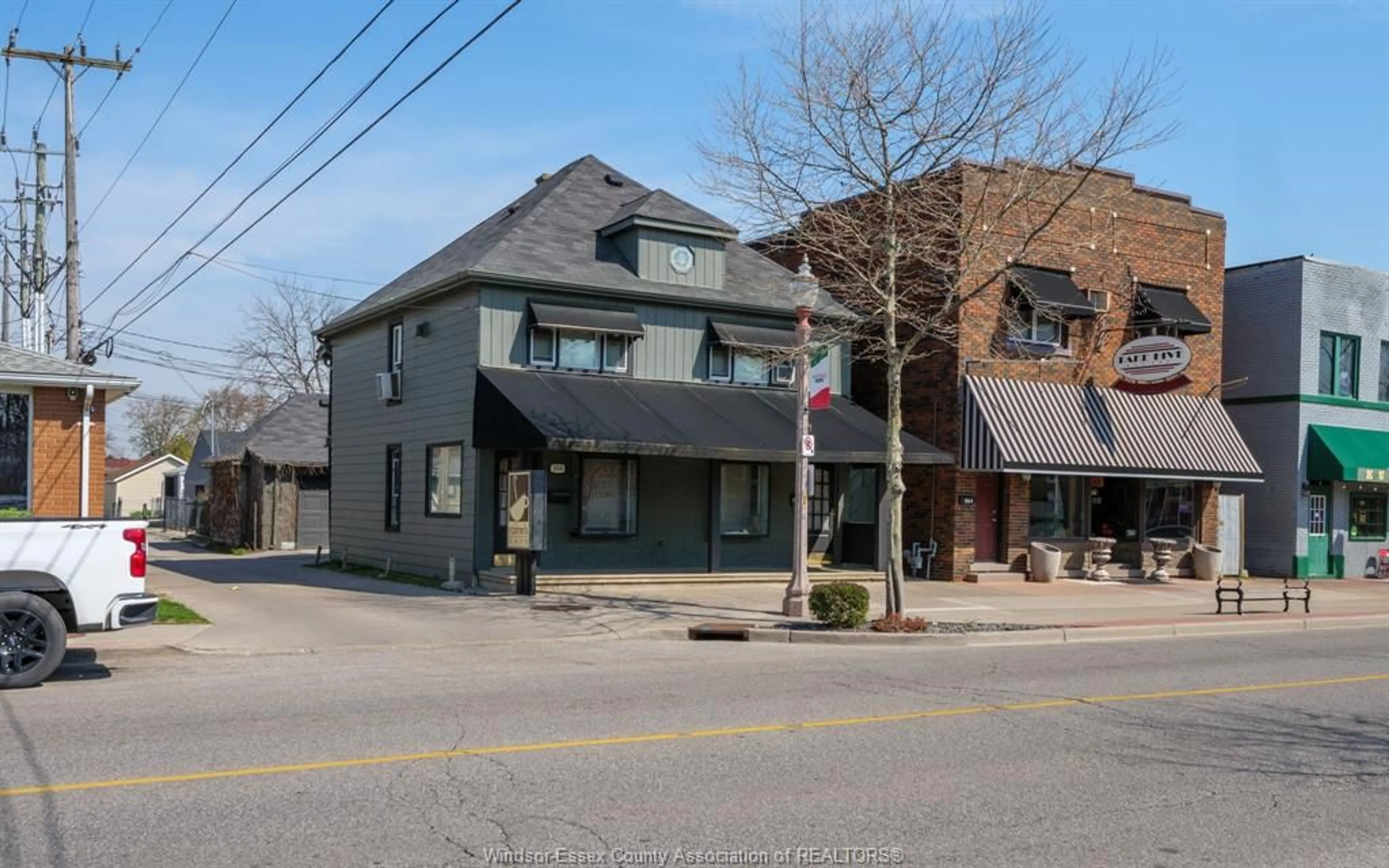 Patio, street for 1056-1062 ERIE St, Windsor Ontario N9A 3Z1