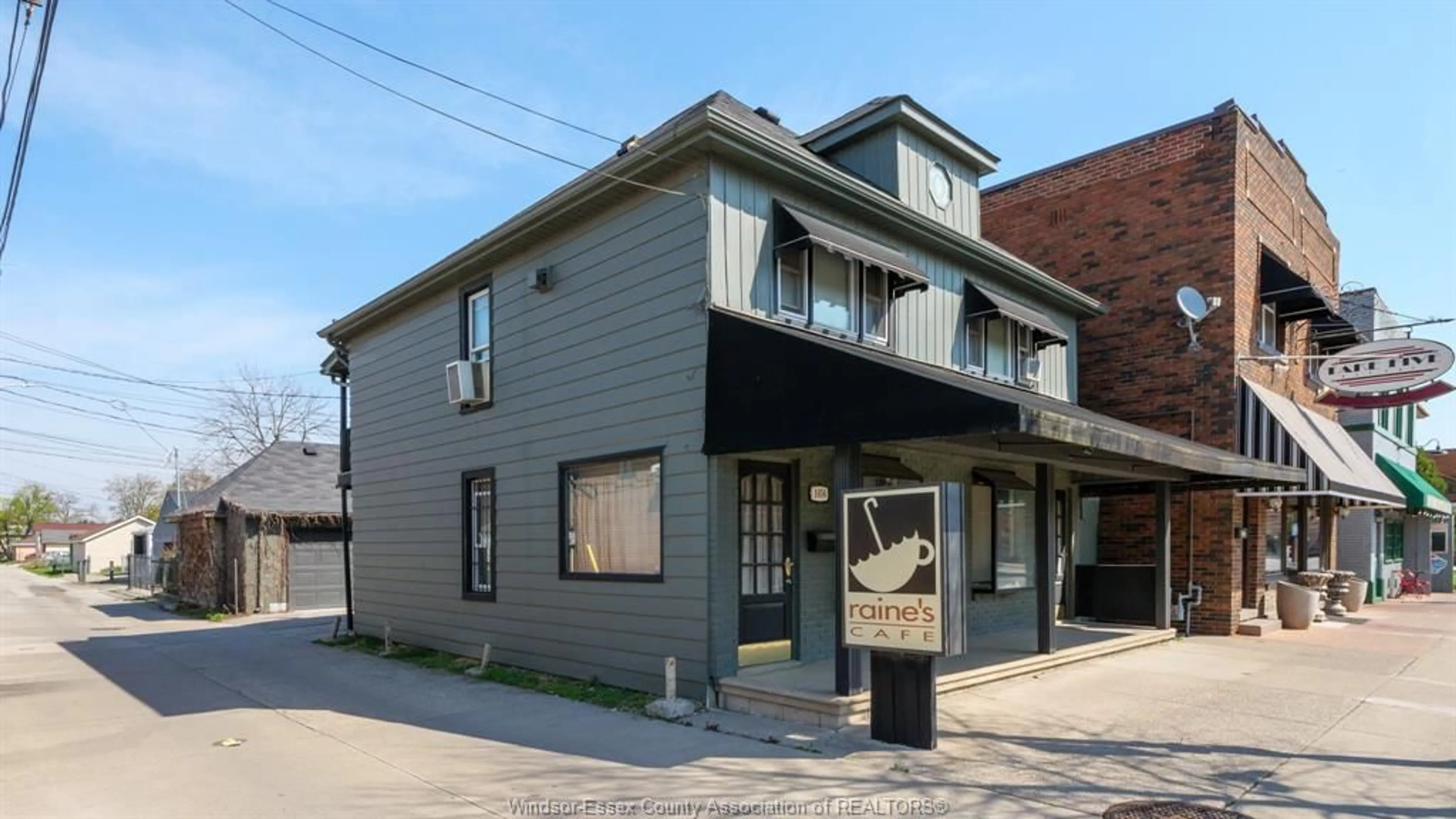 Home with brick exterior material, building for 1056-1062 ERIE St, Windsor Ontario N9A 3Z1
