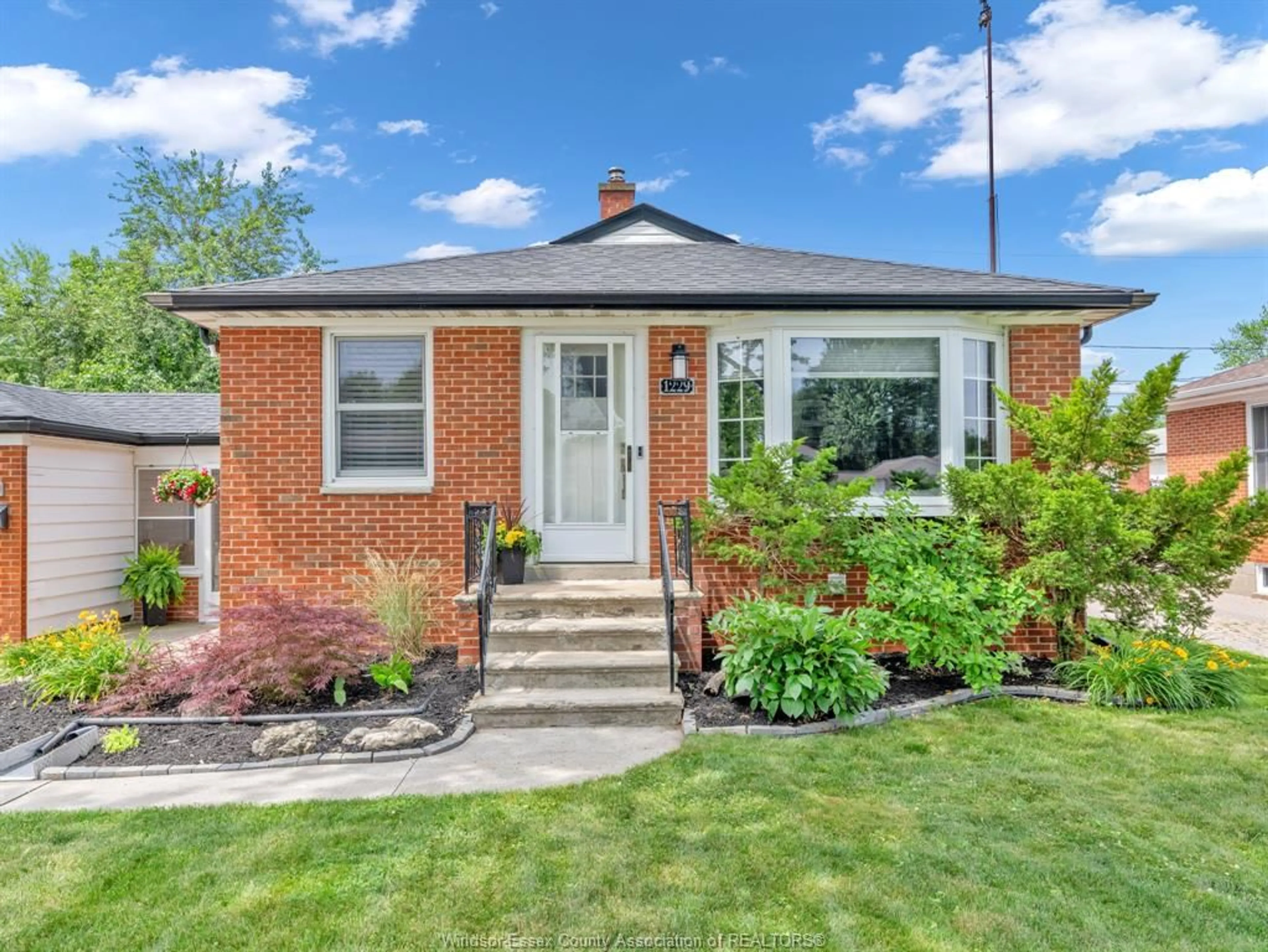 Home with brick exterior material, street for 1229 EDWARD, Windsor Ontario N8S 3A3