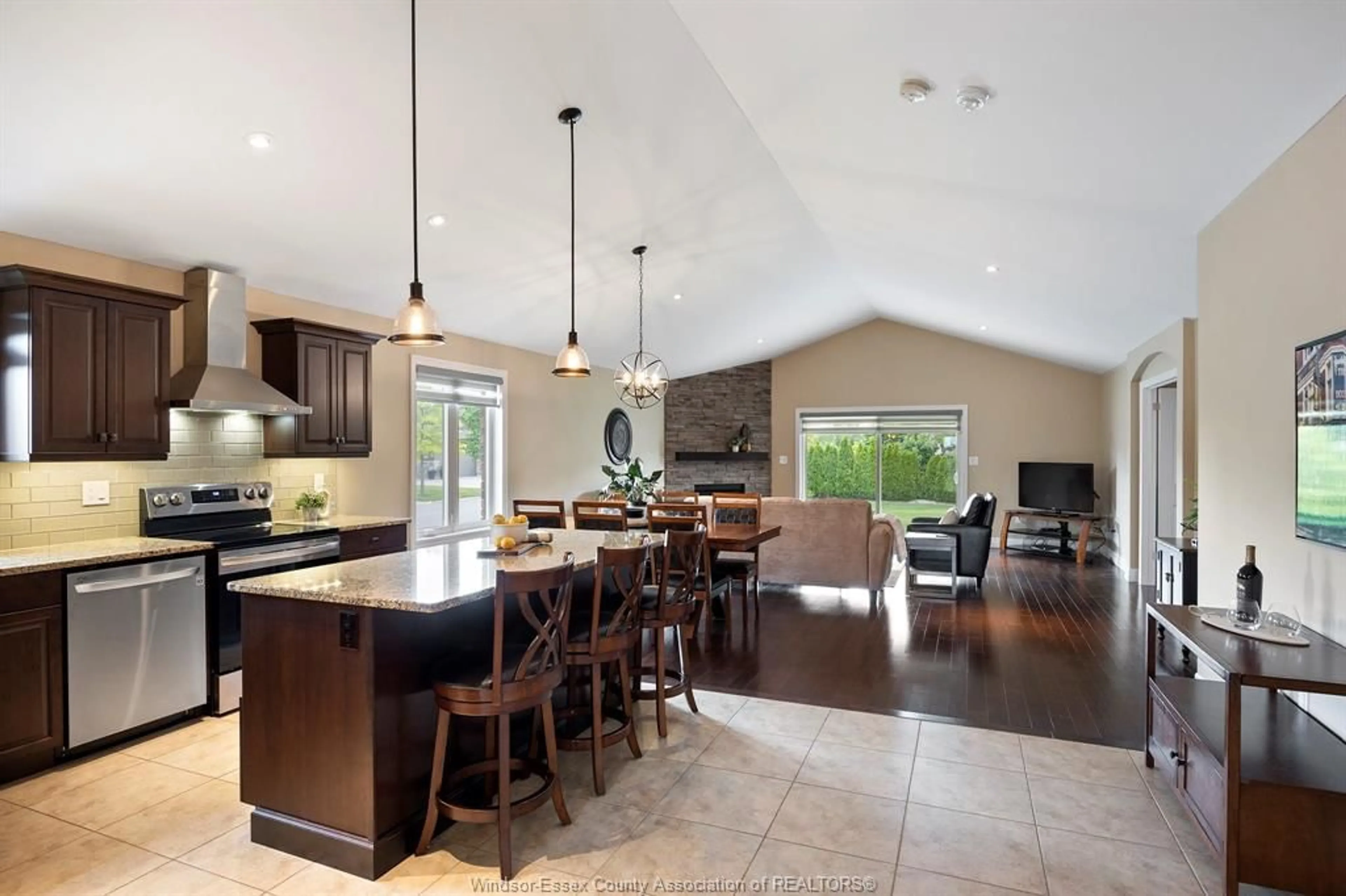 Open concept kitchen, ceramic/tile floor for 1146 HAYES St, LaSalle Ontario N9H 0G3