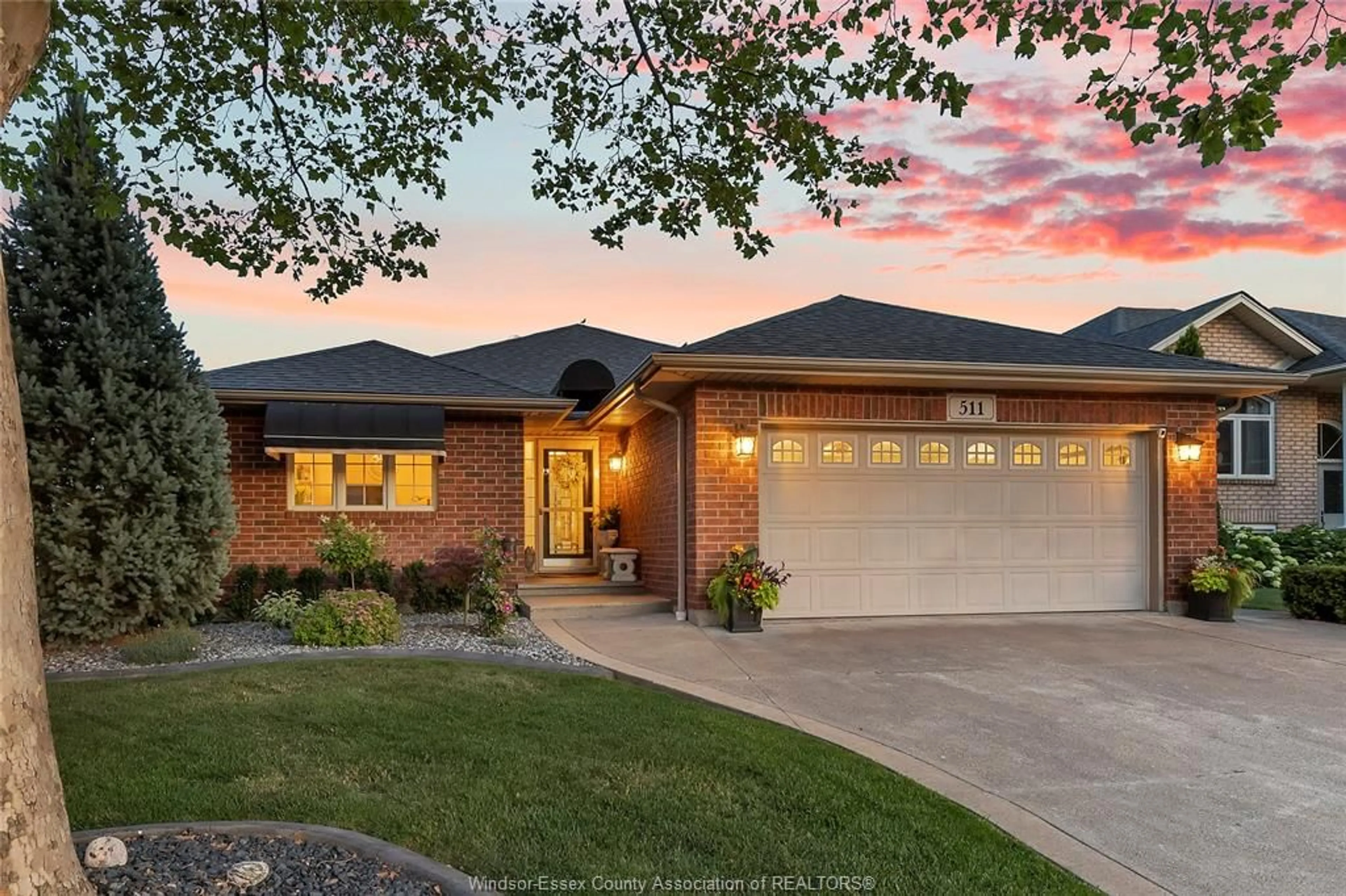 Home with brick exterior material, street for 511 Novello Crescent, Windsor Ontario N8P 1S4