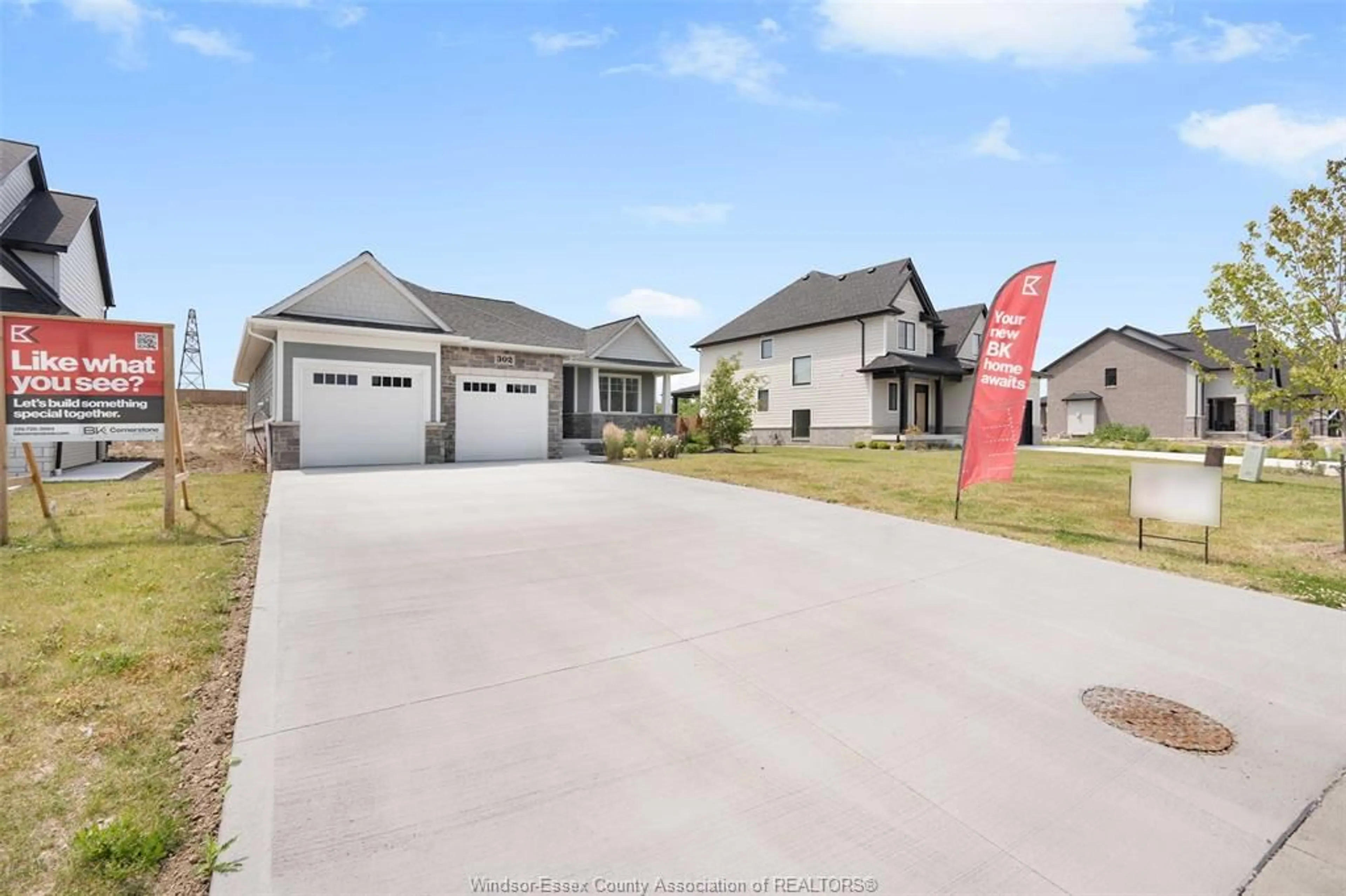 A pic from outside/outdoor area/front of a property/back of a property/a pic from drone, street for 302 BLAKE Ave, Lakeshore Ontario N0R 1A0
