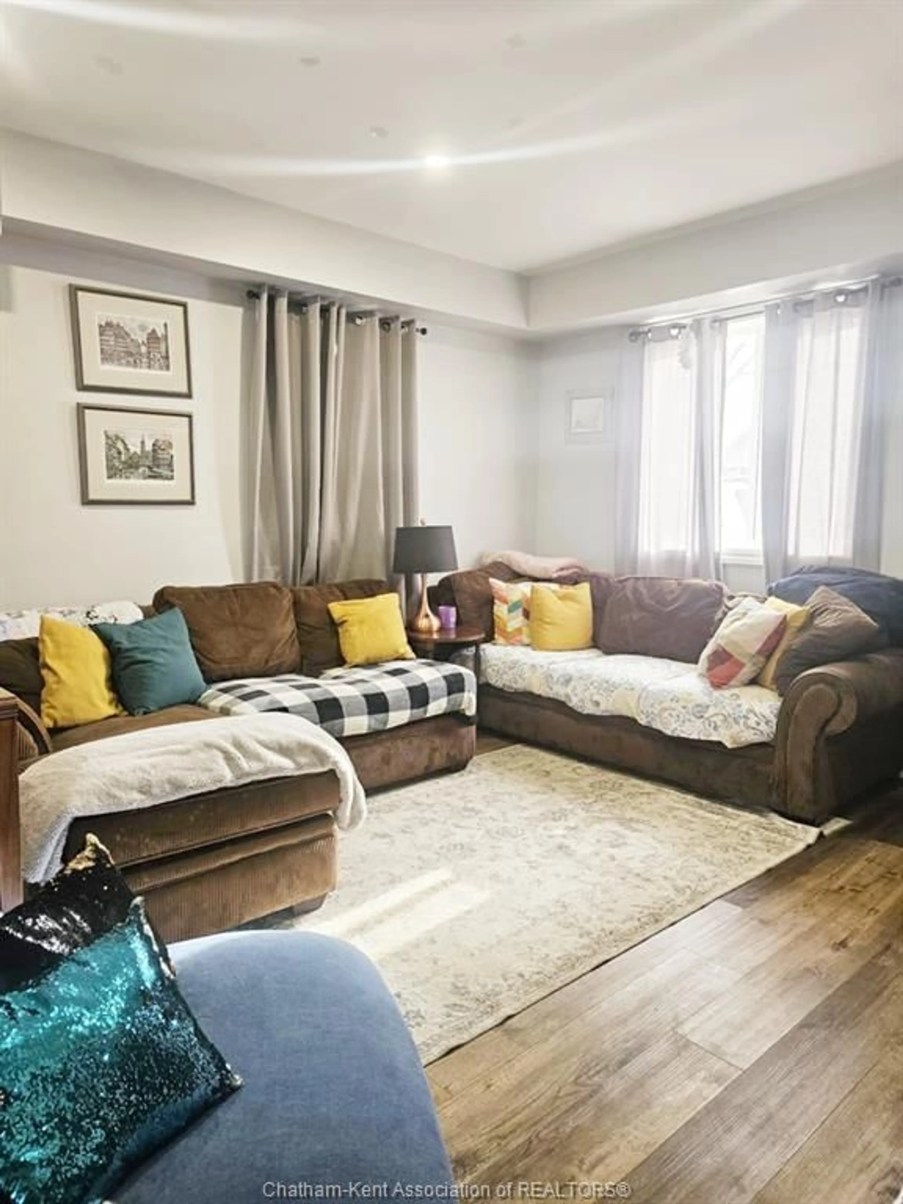 Living room with furniture, unknown for 49 Hannibal St, Blenheim Ontario N0P 1A0
