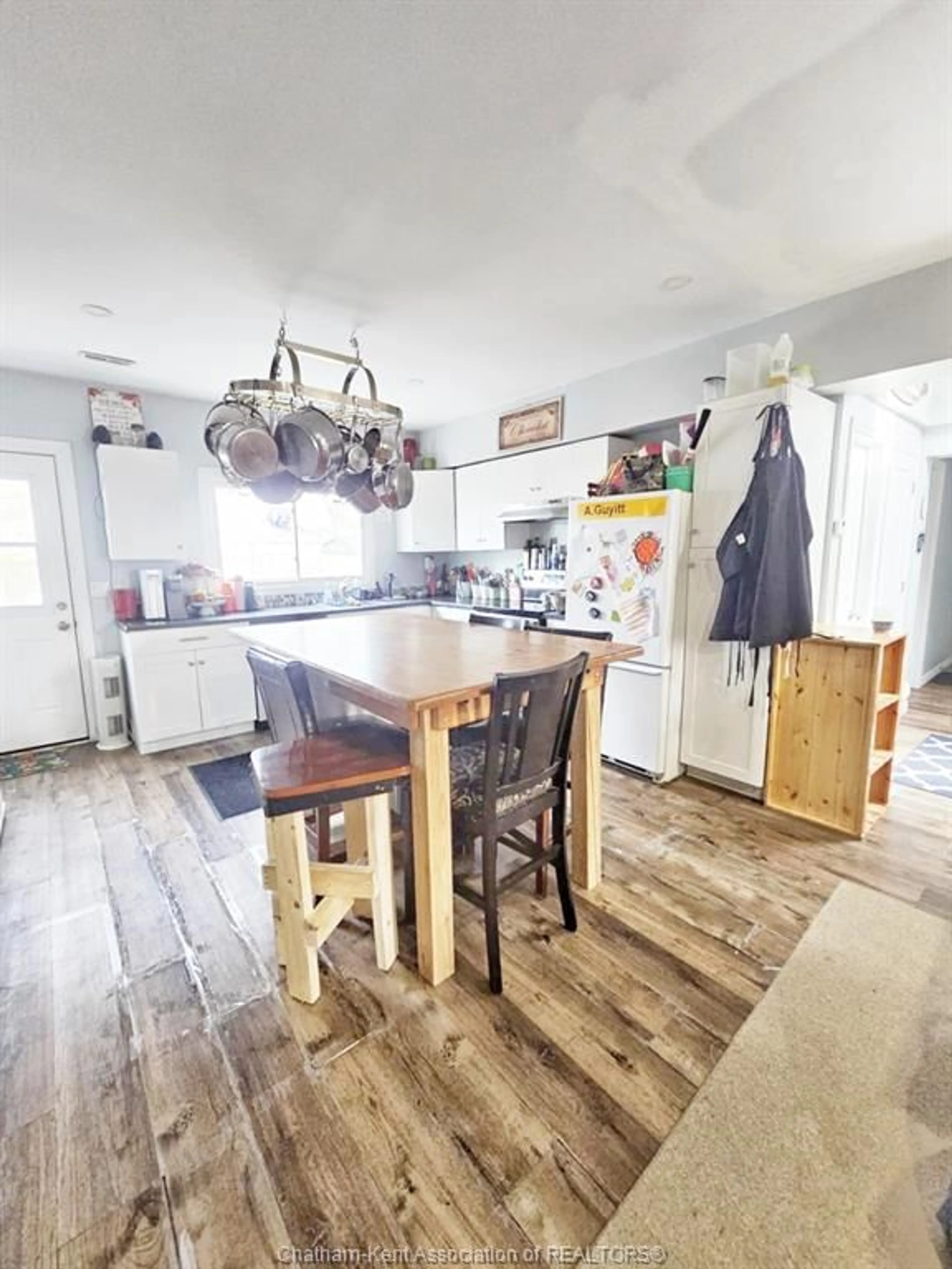 Open concept kitchen, unknown for 49 Hannibal St, Blenheim Ontario N0P 1A0