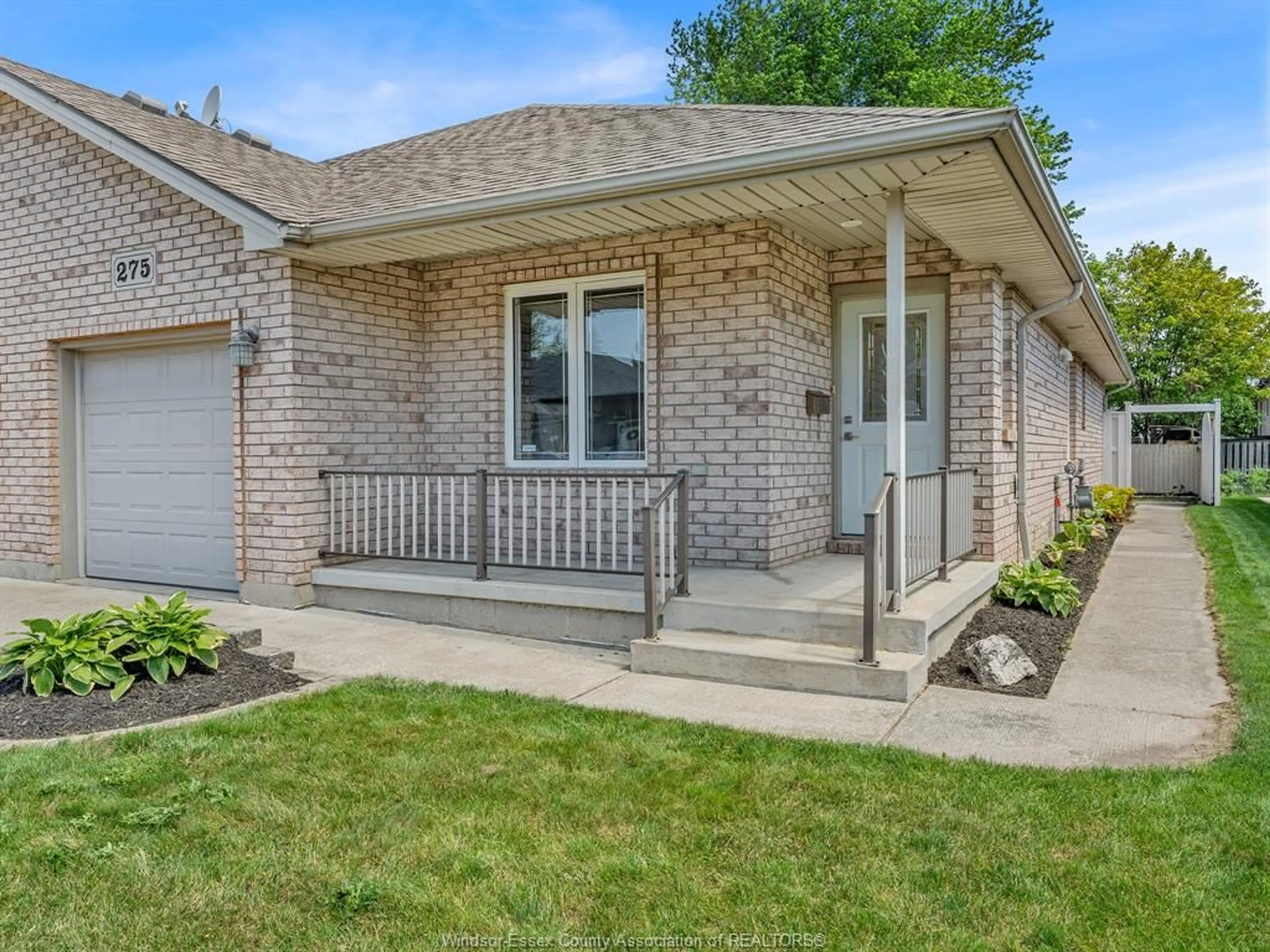Home with brick exterior material, street for 275 JEWEL St, LaSalle Ontario N8J 3X3