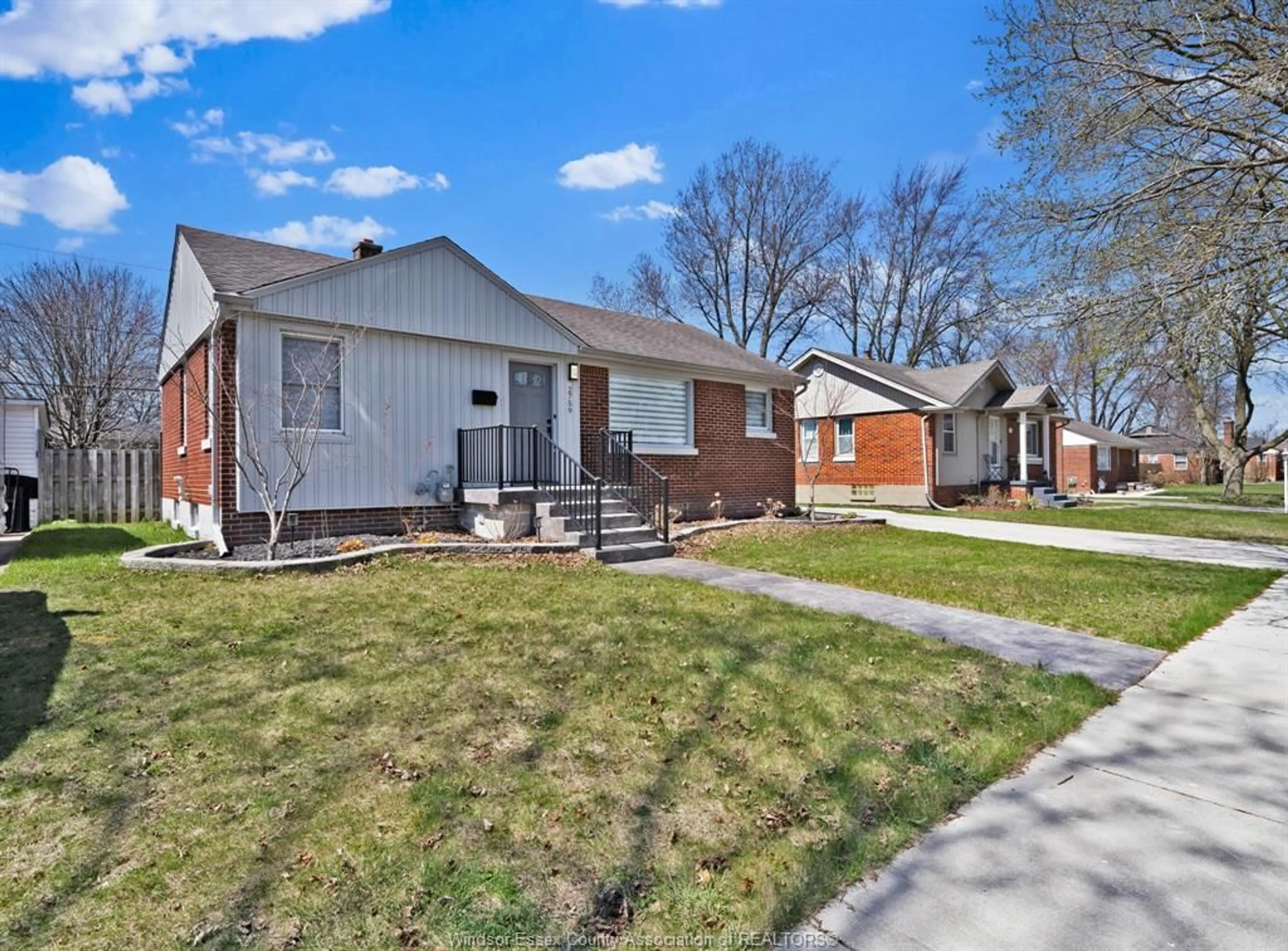 Unknown for 2759 RANDOLPH Ave, Windsor Ontario N9E 3E1