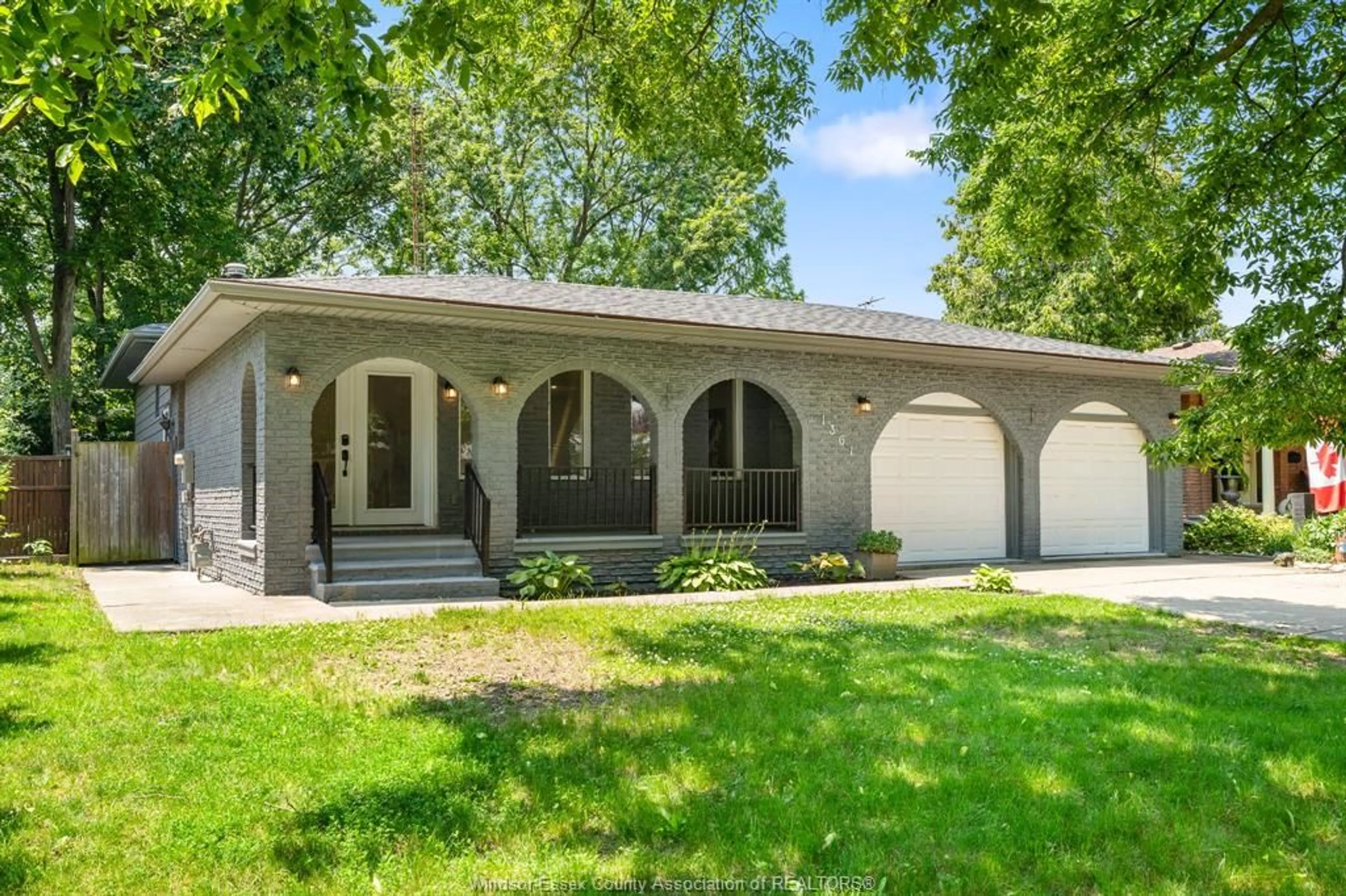 Home with vinyl exterior material, street for 1361 ISABELLE, Windsor Ontario N8S 4J4