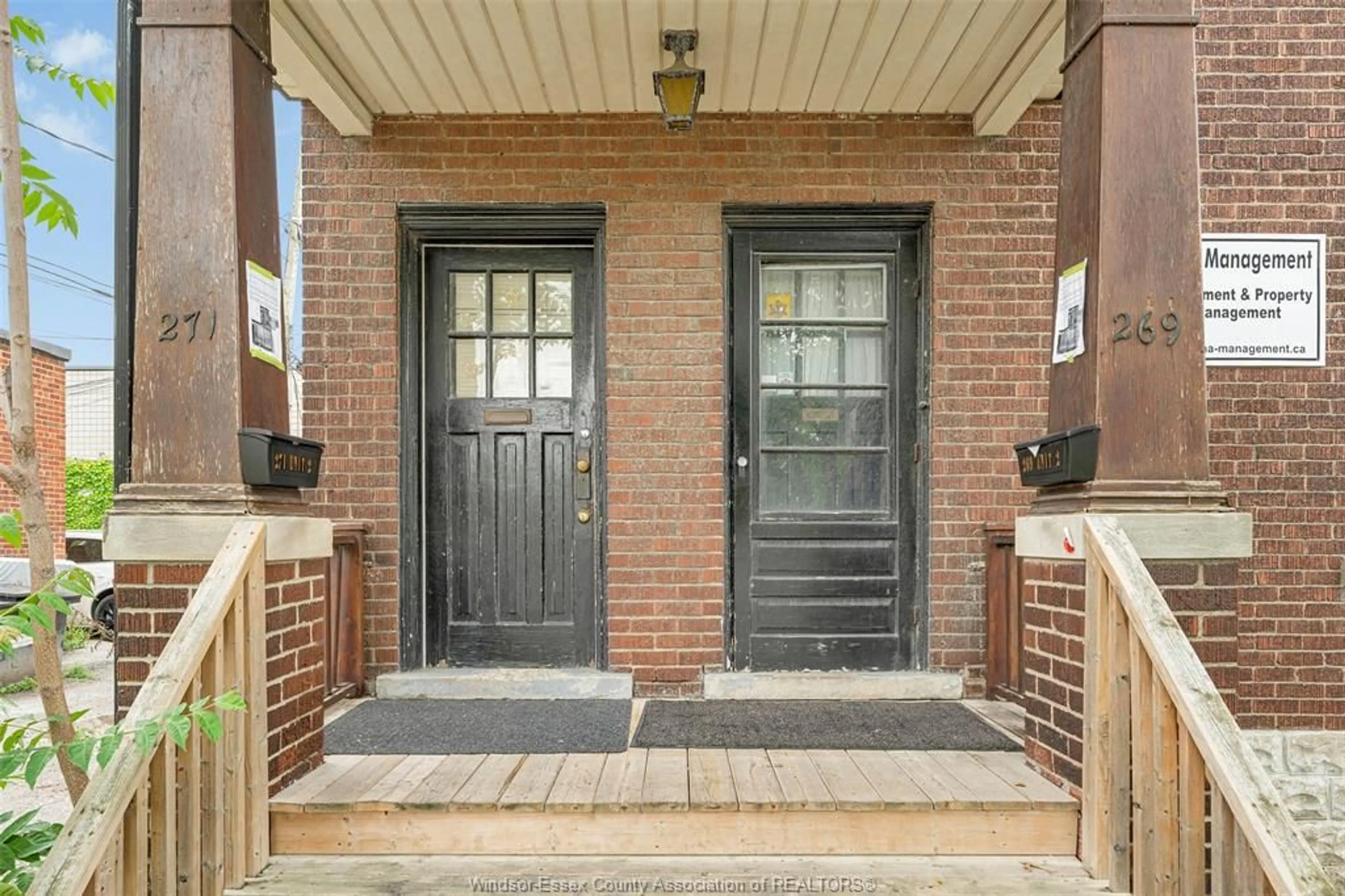 Indoor entryway for 269-271 MILL, Windsor Ontario N9C 2R1