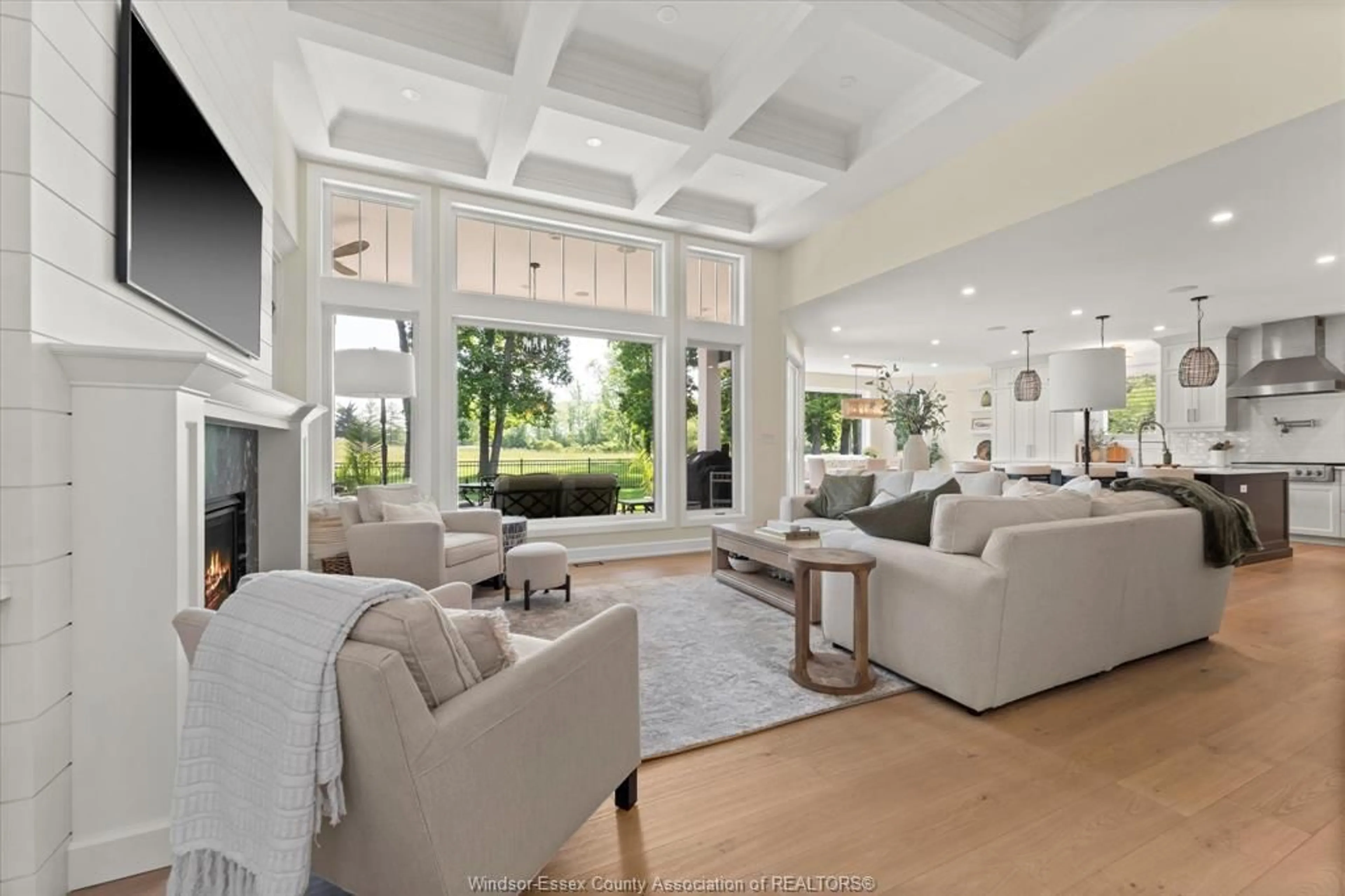 Living room with furniture, unknown for 317 CRYSTAL BAY Dr, Amherstburg Ontario N9V 4A6
