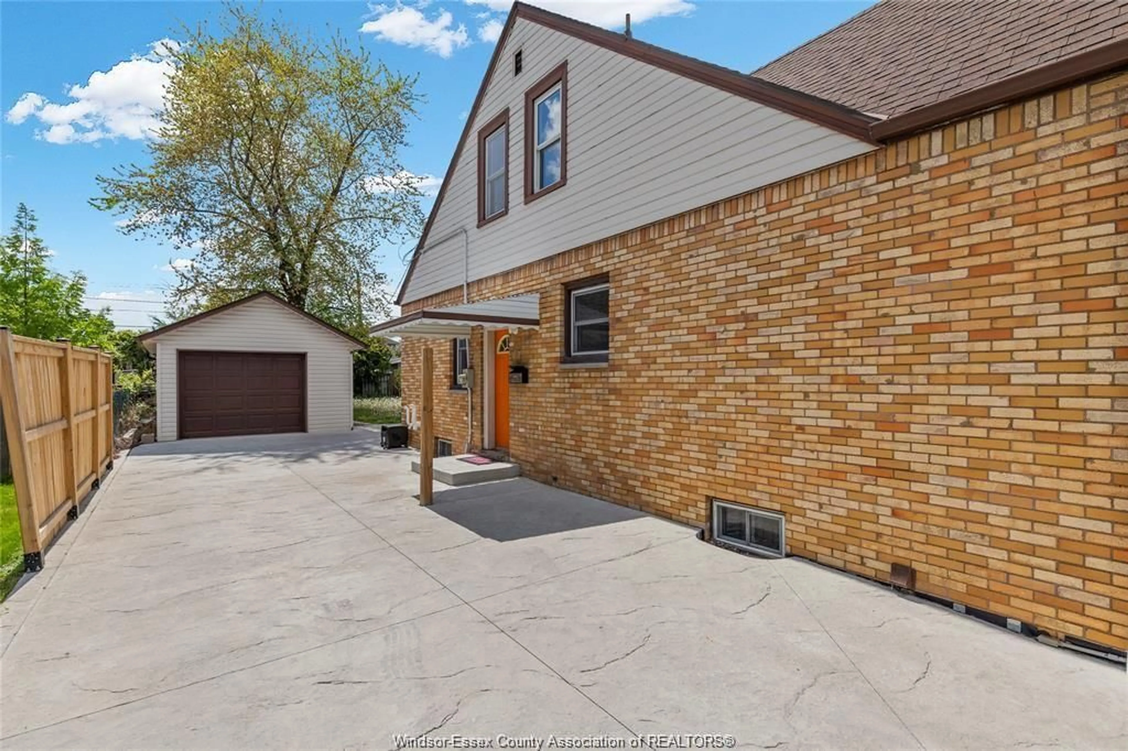 Home with brick exterior material, street for 853 BUCKINGHAM, Windsor Ontario N8S 2C7
