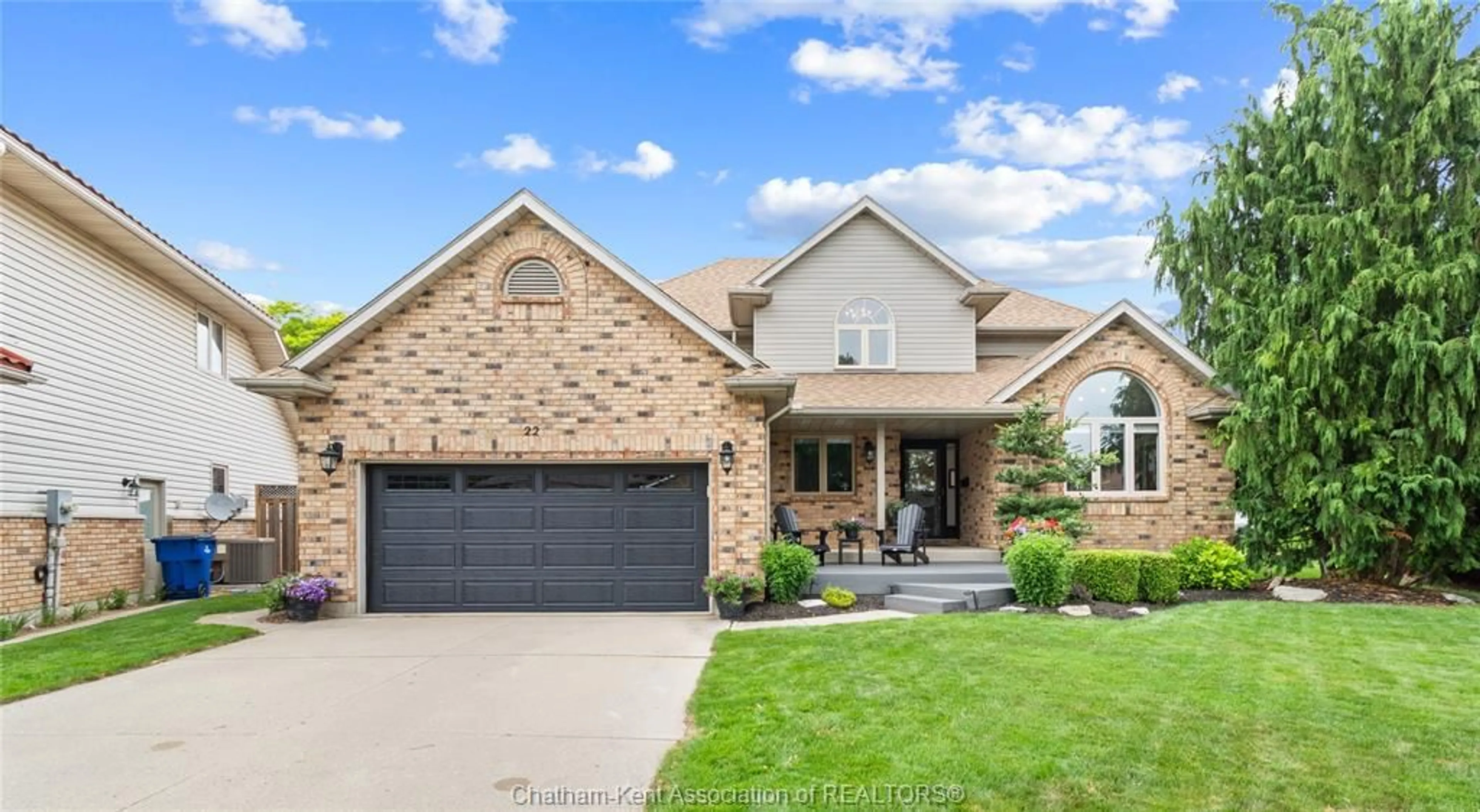 Home with brick exterior material, street for 22 Mountain Maple Crt, Chatham Ontario N7L 5G1