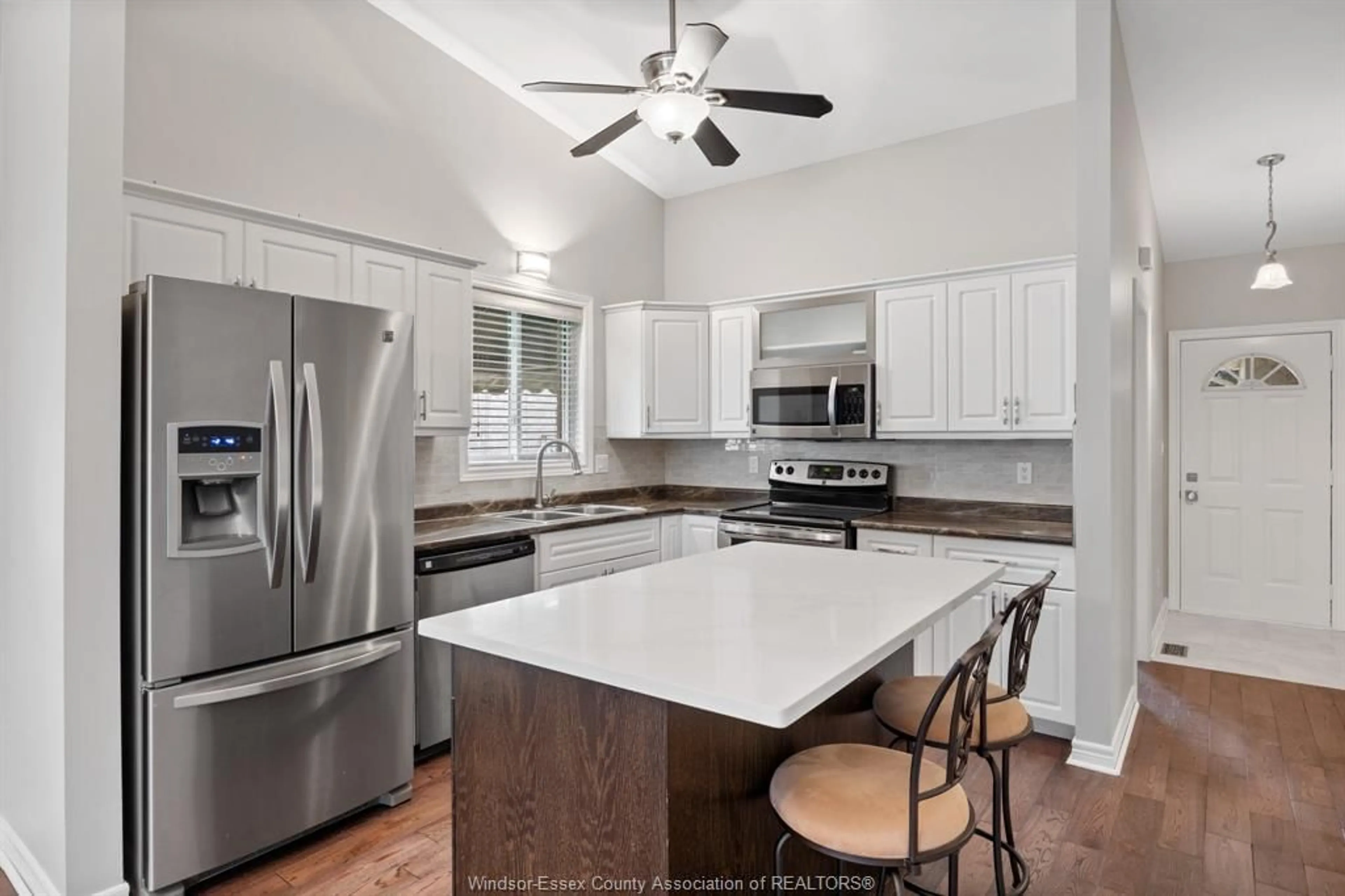 Open concept kitchen, ceramic/tile floor for 319 ROCKPORT Lane, Kingsville Ontario N9Y 4A4