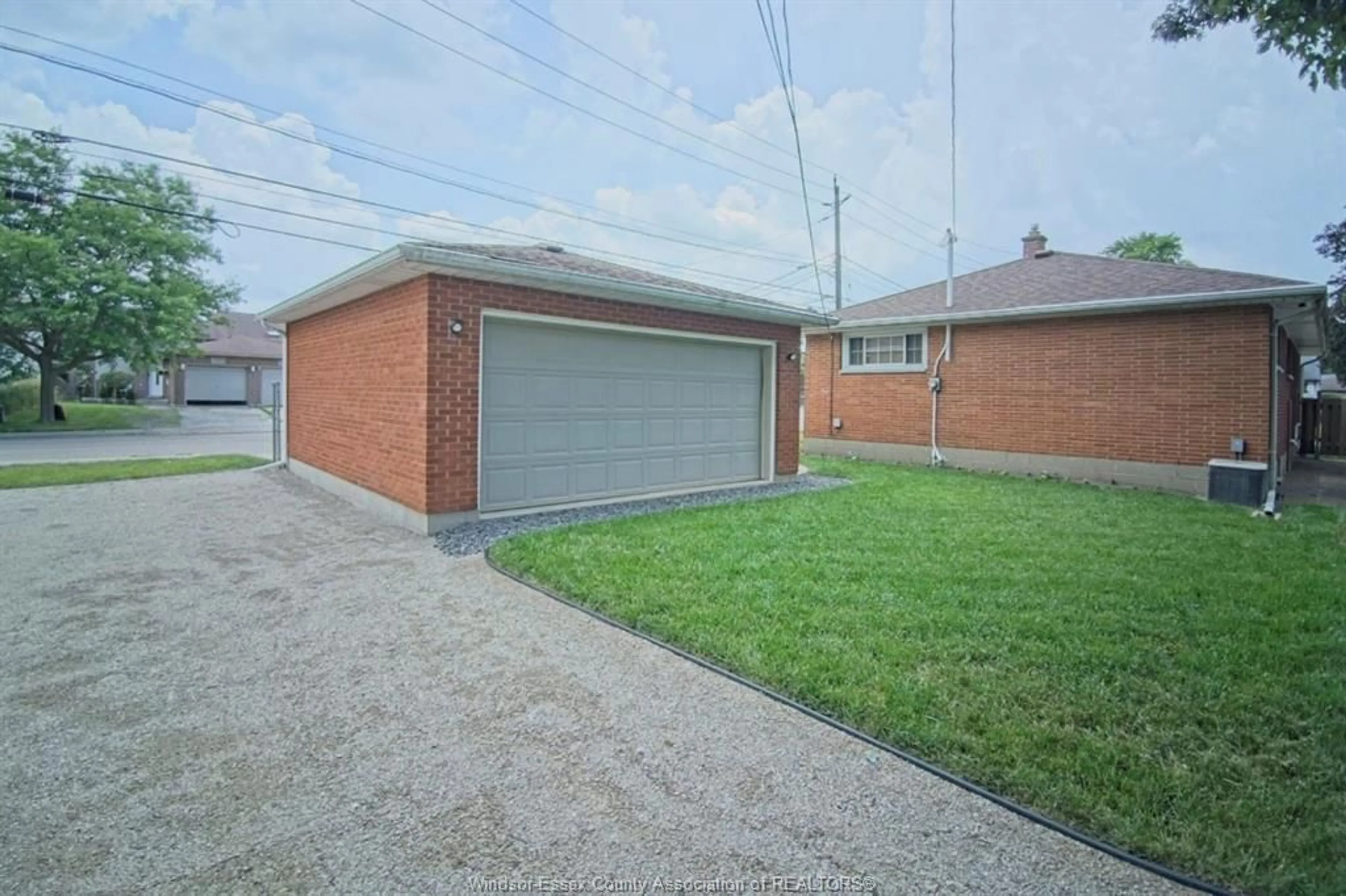Unknown for 1290 MATTHEW BRADY Blvd, Windsor Ontario N8S 3K4