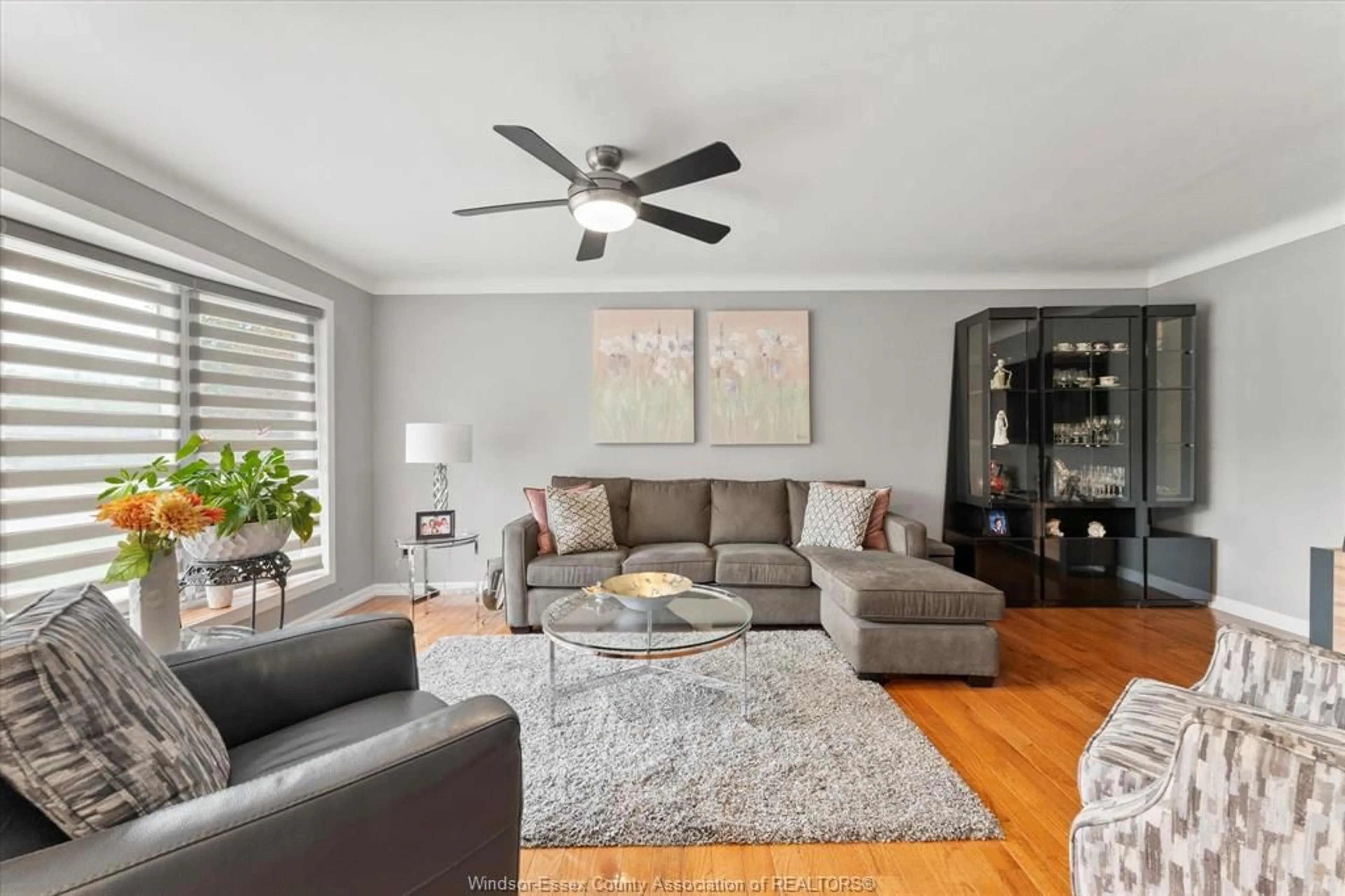 Living room with furniture, unknown for 2550 Dandurand, Windsor Ontario N9E 2C9