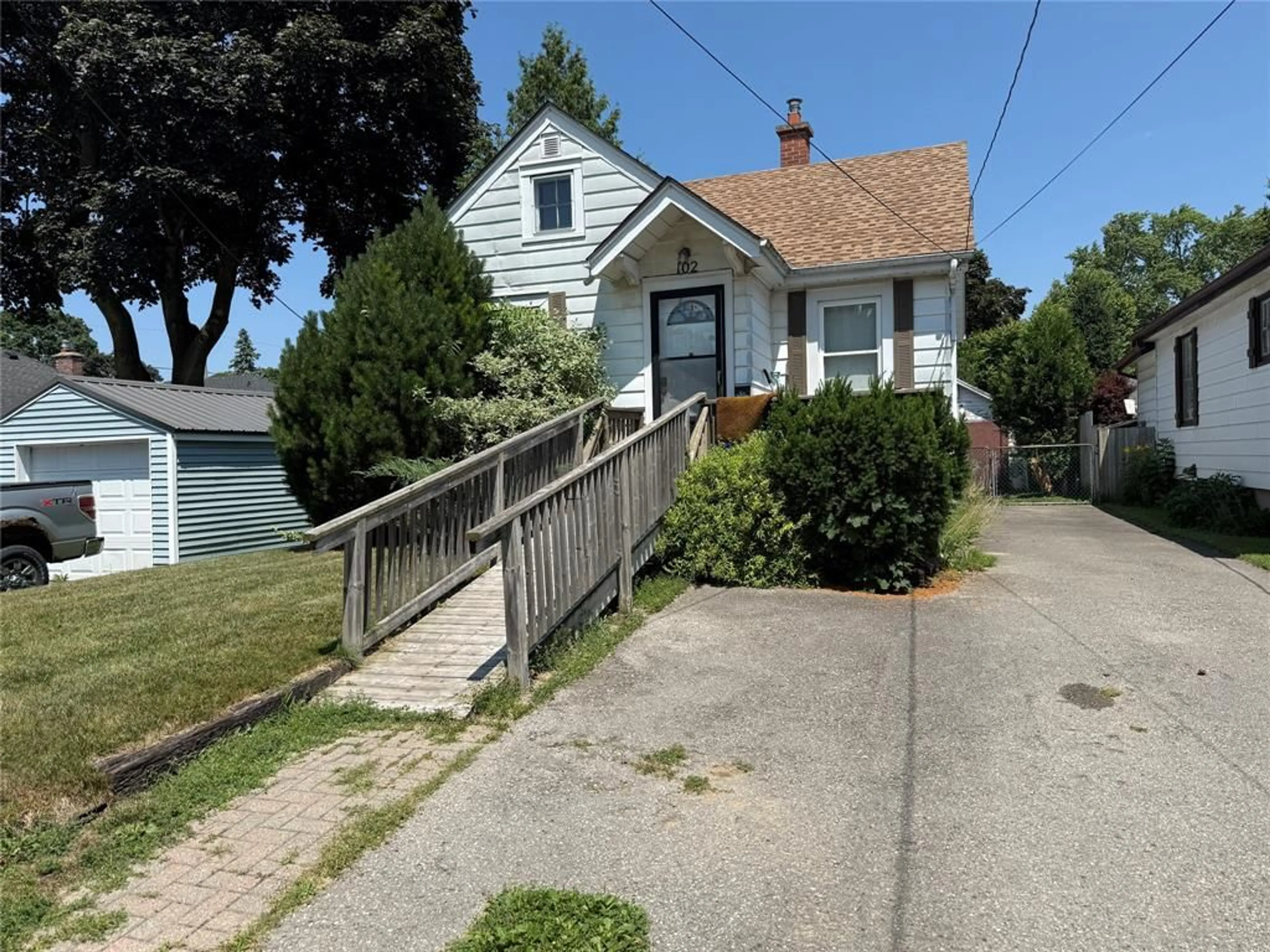 Unknown for 102 RAYWOOD Ave, London Ontario N6C 1Y7