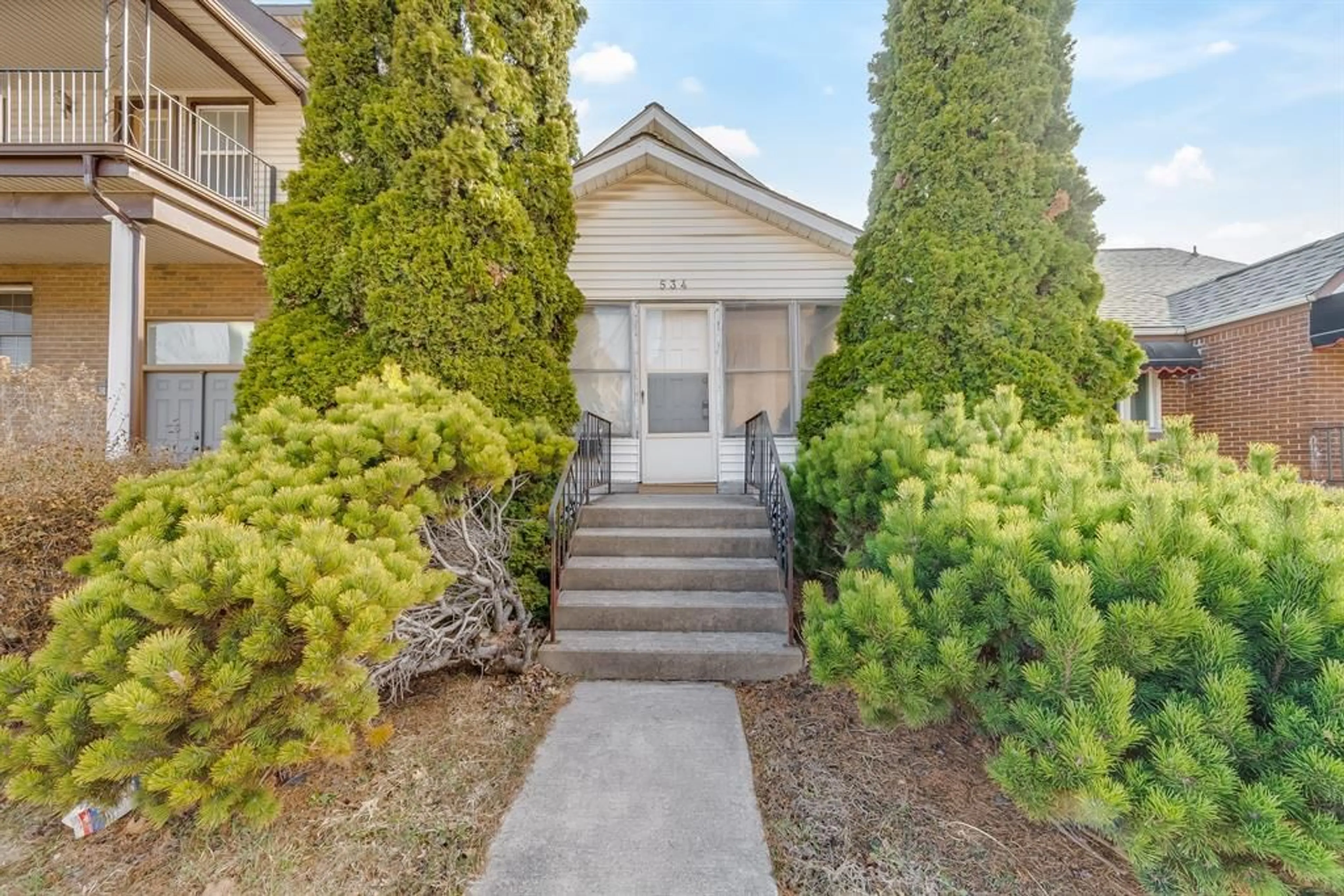 Unknown for 534 CALIFORNIA, Windsor Ontario N9B 2Y9