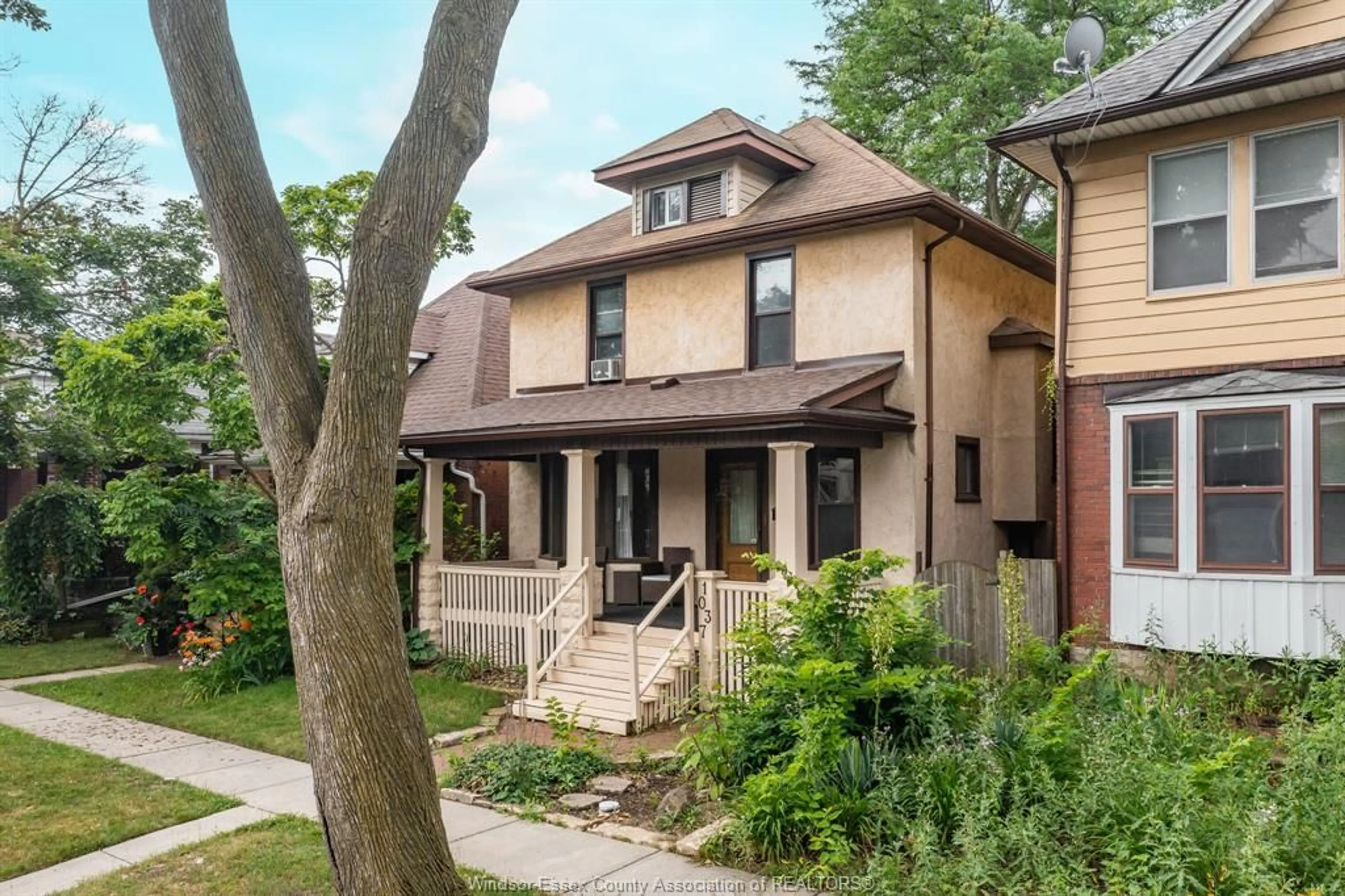Home with brick exterior material, street for 1037 WINDERMERE Rd, Windsor Ontario N8Y 3E5