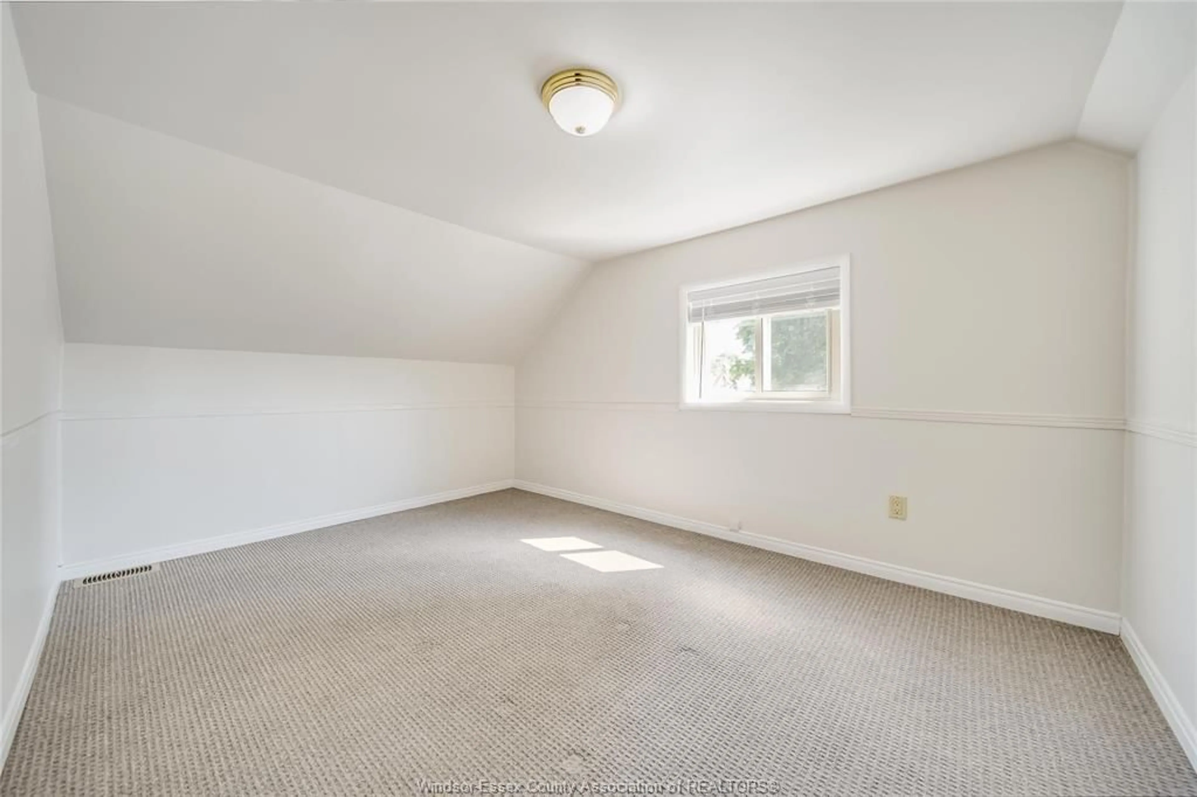 A pic of a room for 1051 PILLETTE Rd, Windsor Ontario N8Y 3B7