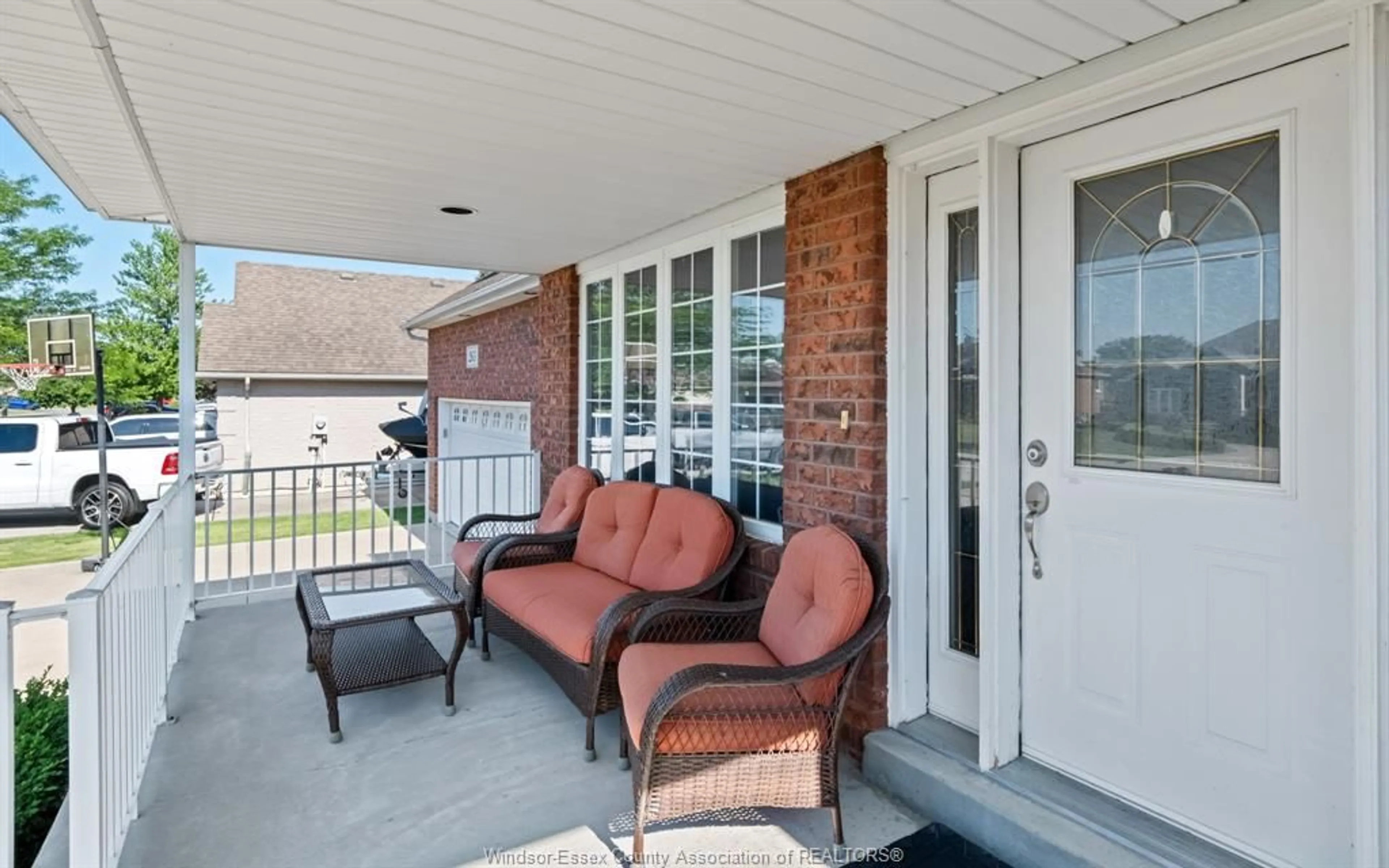 Patio, water/lake/river/ocean view for 263 GOLFVIEW DRIVE, Amherstburg Ontario N9V 4C3