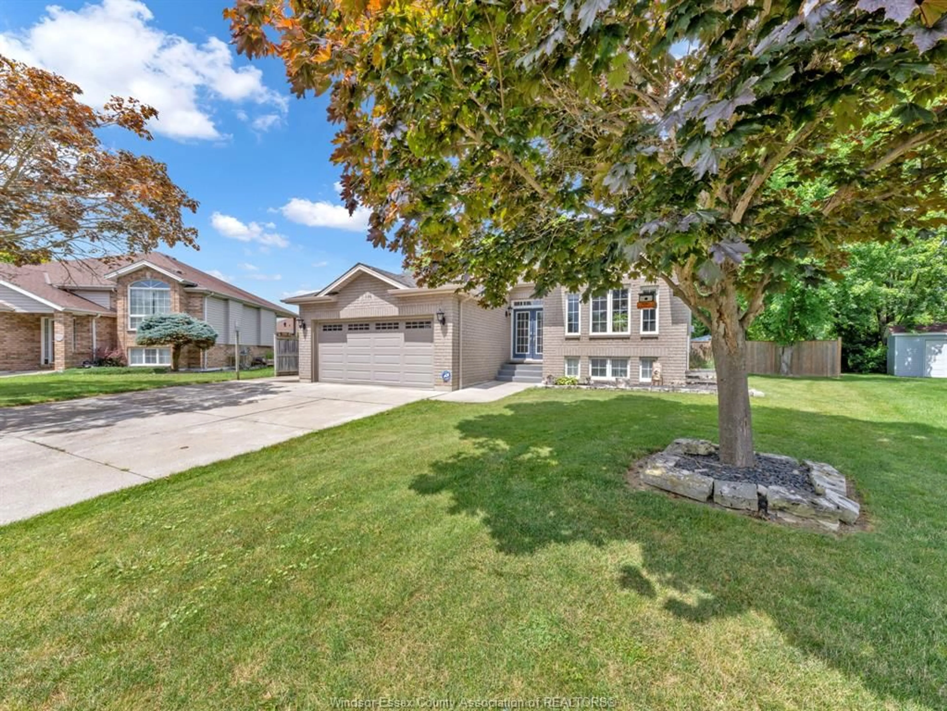 A pic from outside/outdoor area/front of a property/back of a property/a pic from drone, street for 146 STATION COURT, Kingsville Ontario N9Y 3Z6