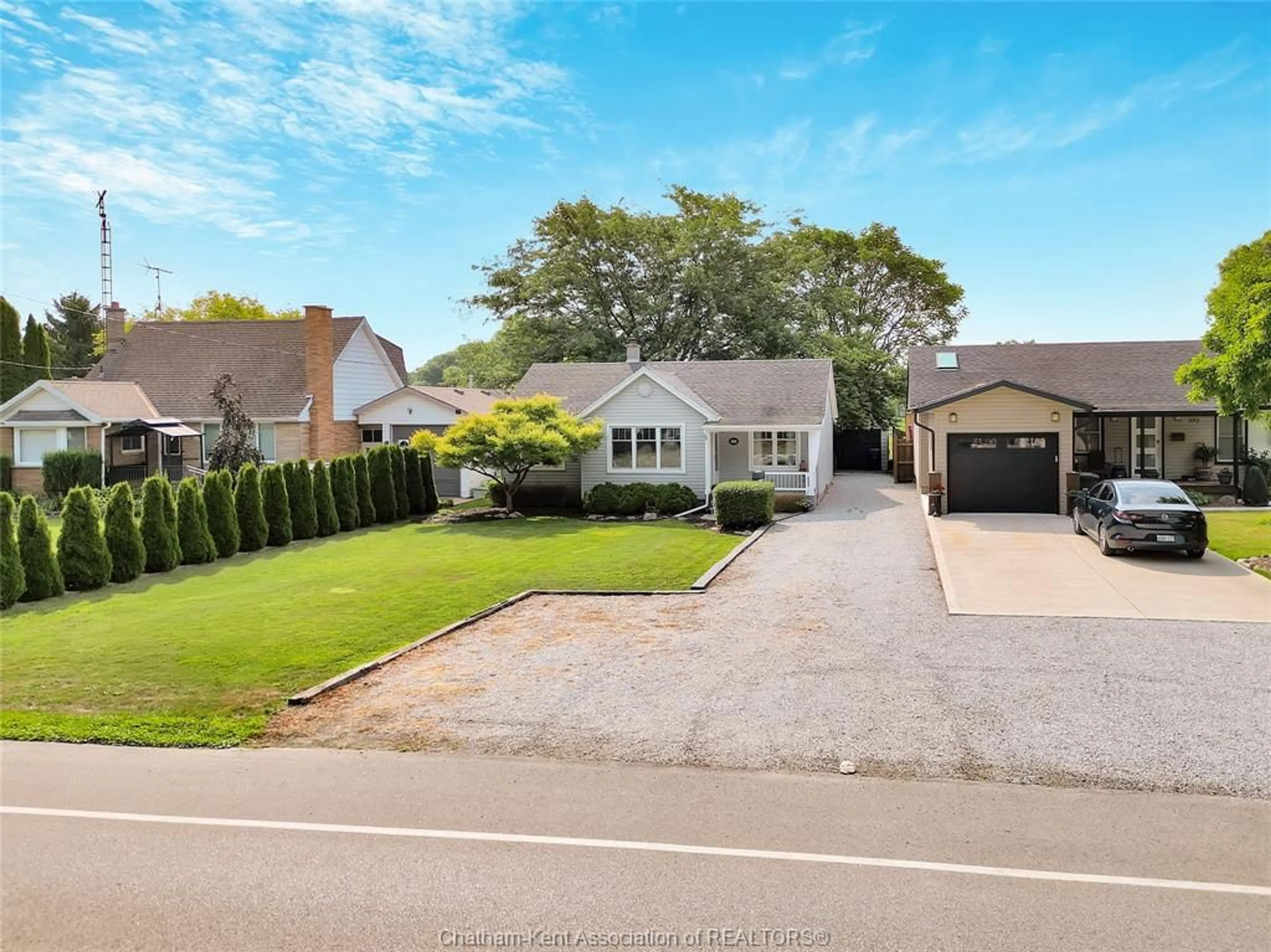 A pic from outside/outdoor area/front of a property/back of a property/a pic from drone, street for 388 INDIAN CREEK Rd, Chatham Ontario N7M 2E2