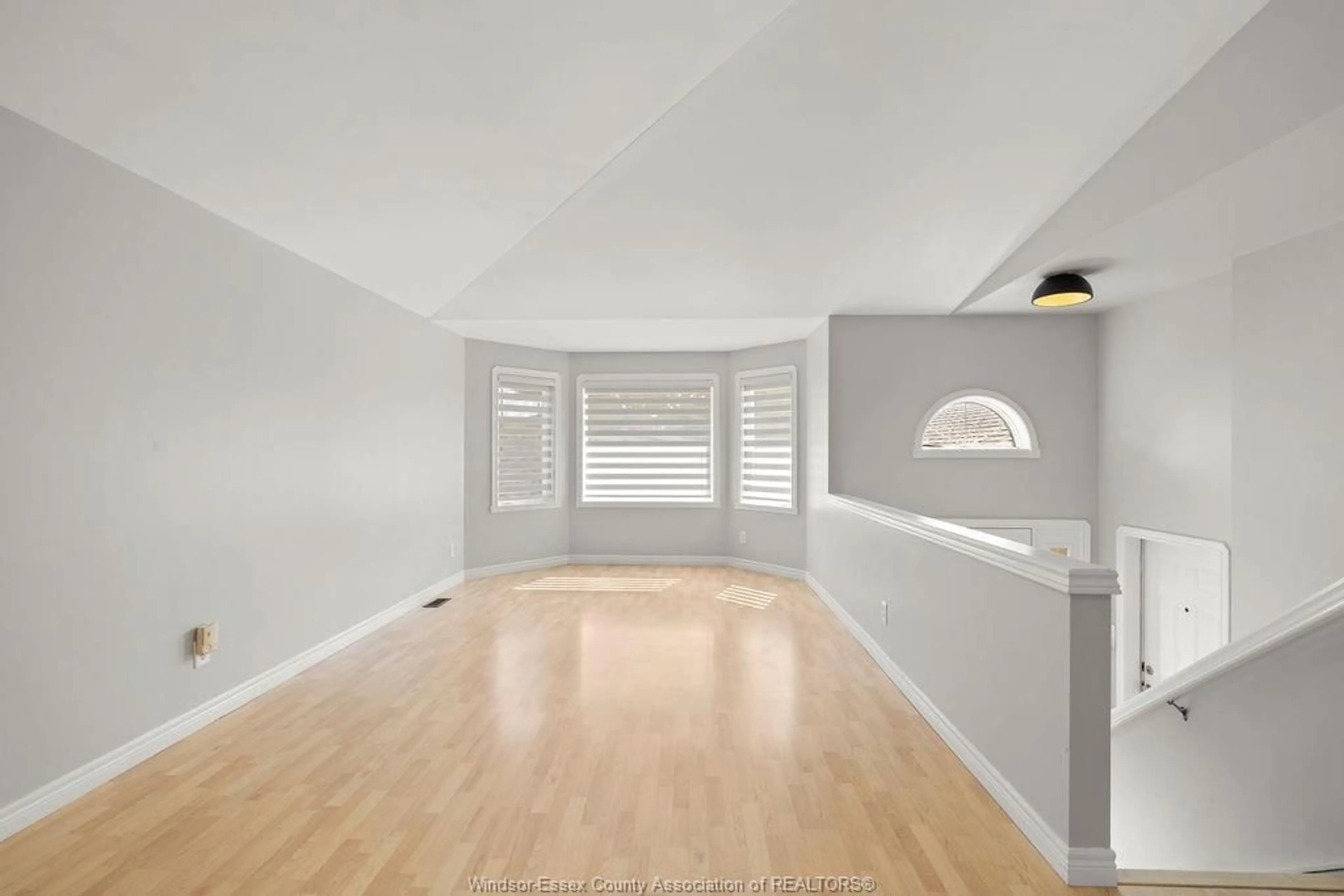 A pic of a room for 1531 CLOVER Ave, Windsor Ontario N8P 1R2