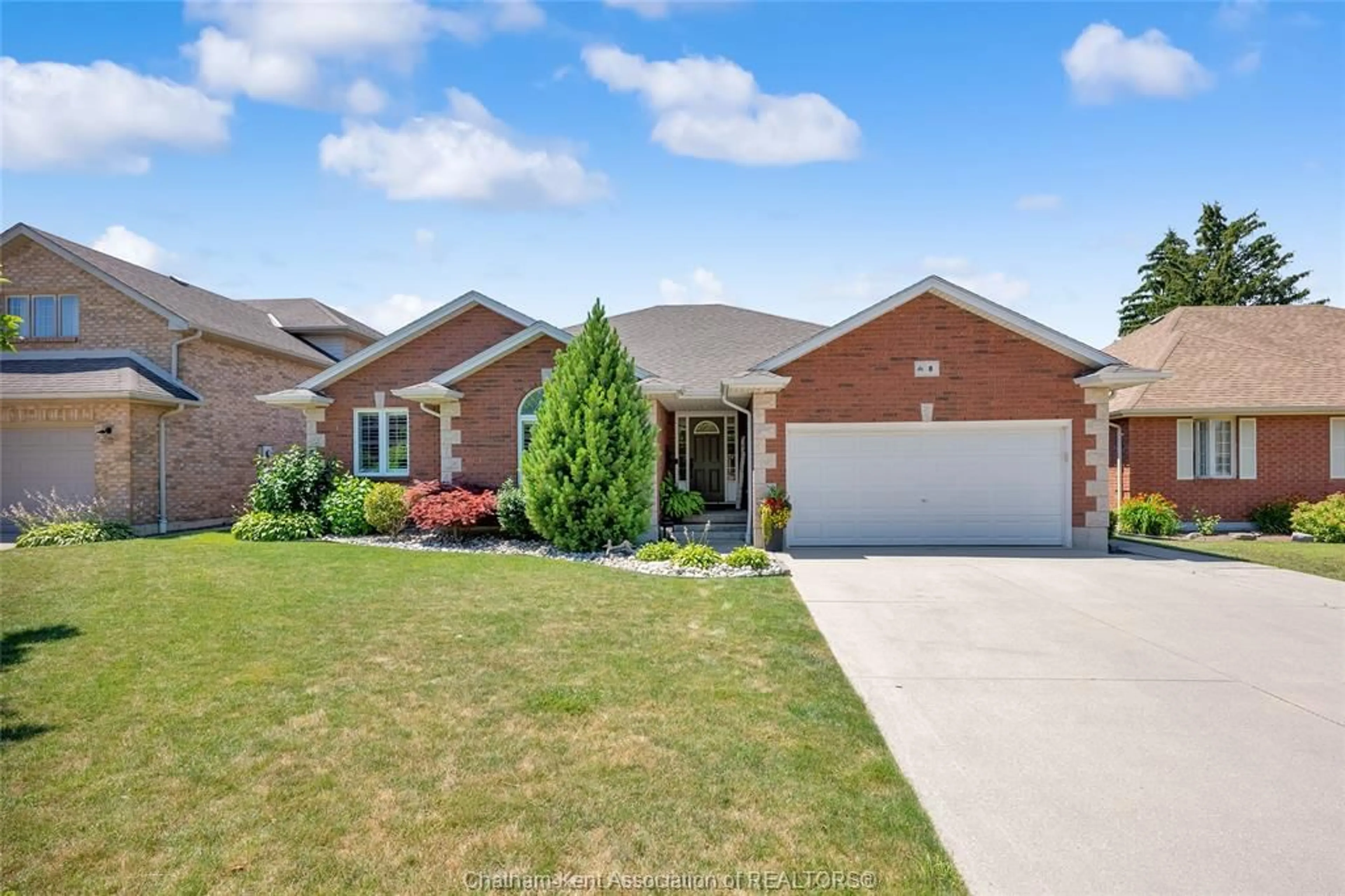Home with brick exterior material, street for 8 Briardene St, Chatham Ontario N7L 5M6