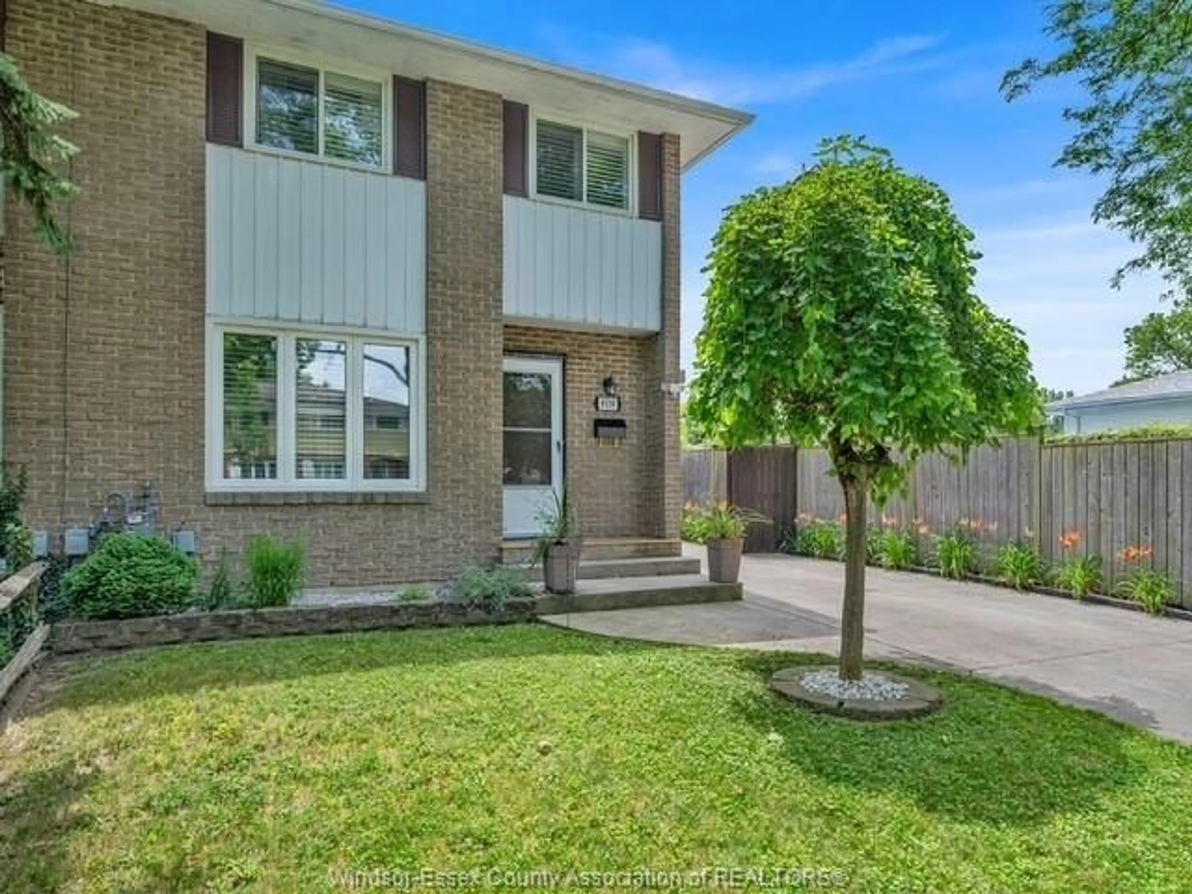 A pic from outside/outdoor area/front of a property/back of a property/a pic from drone, street for 9339 ALTEN Dr, Windsor Ontario N8R 1V9