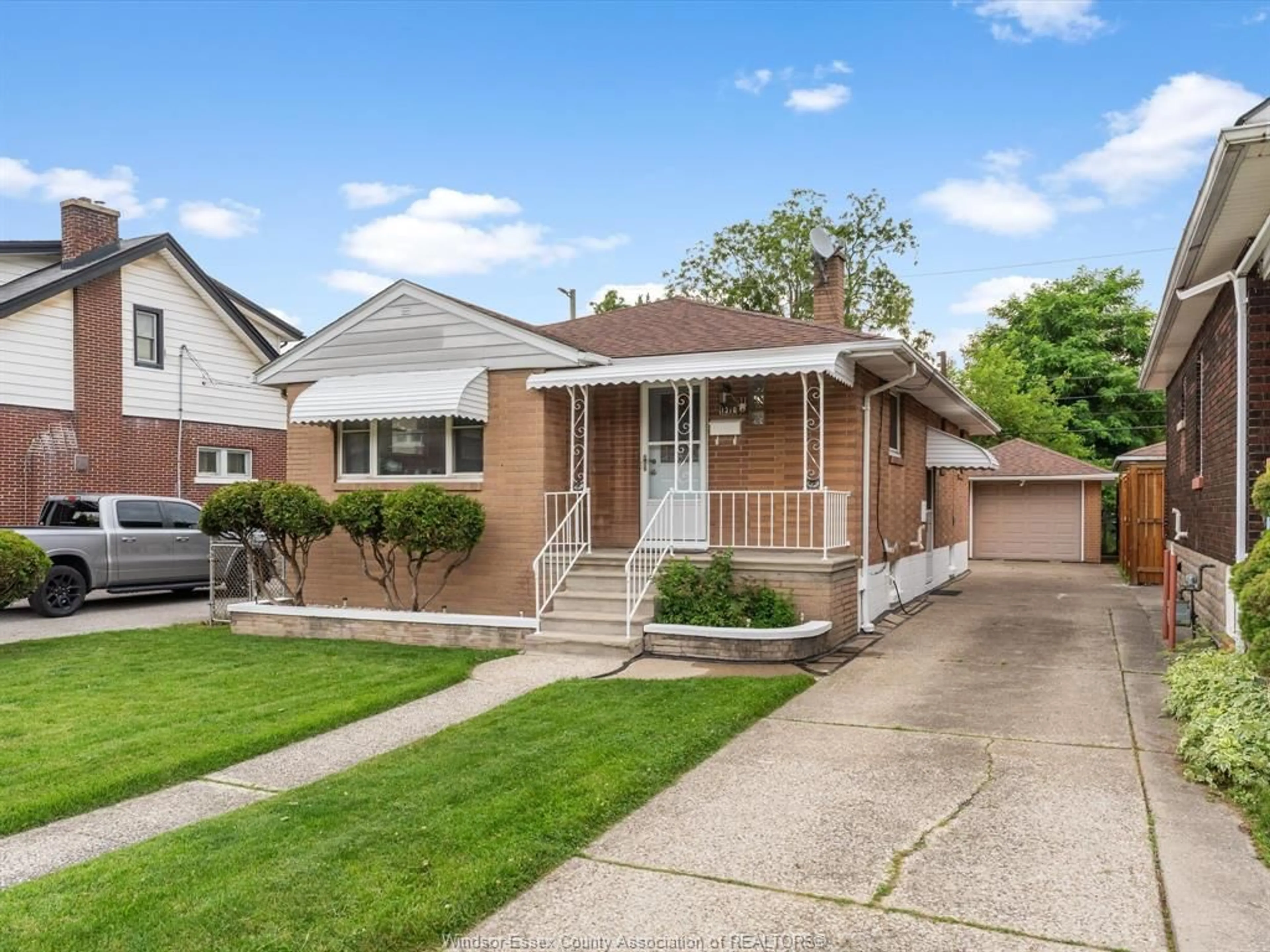 Home with brick exterior material, street for 1310 Dufferin, Windsor Ontario N8X 3K1