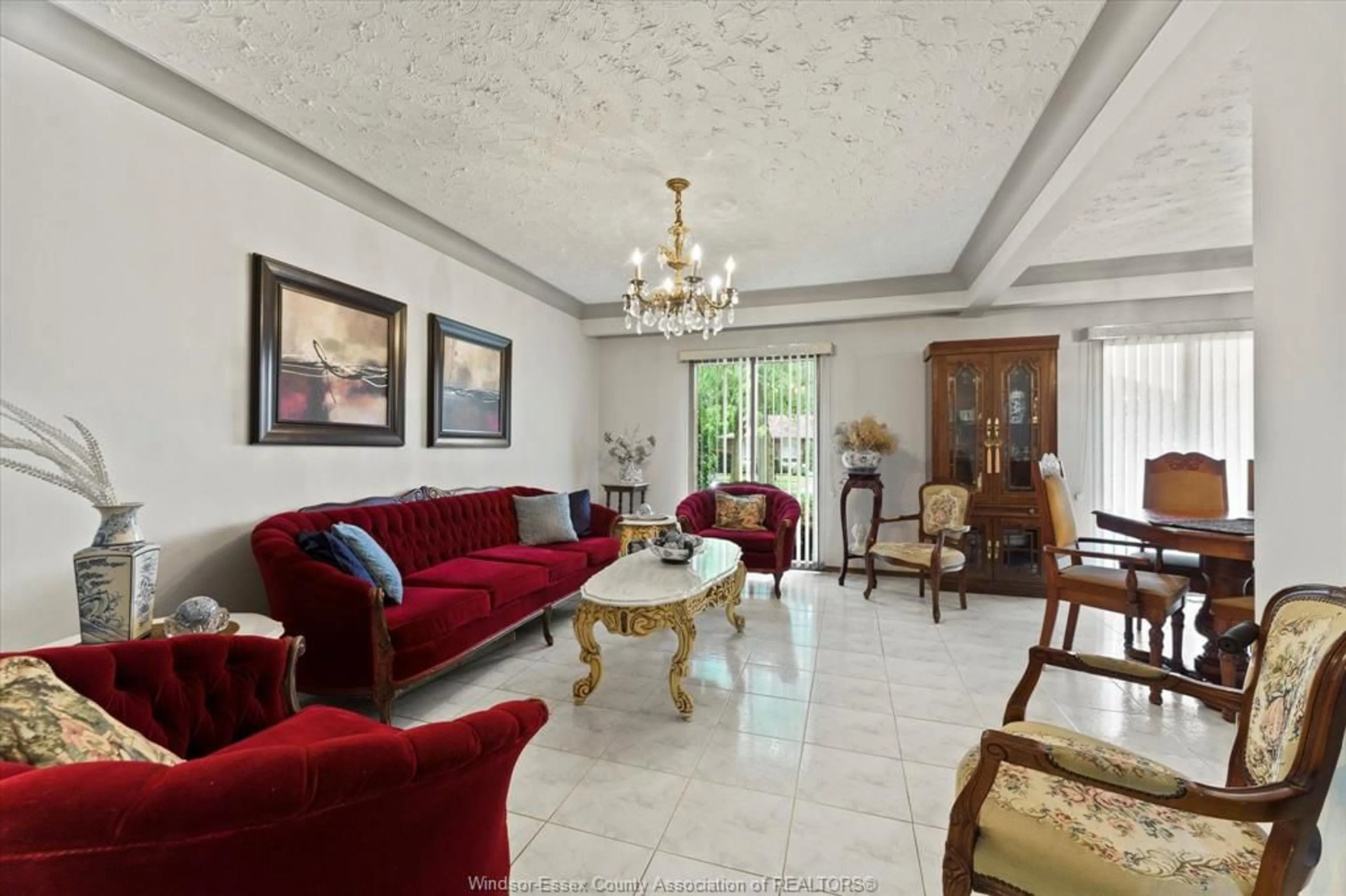 Lobby for 3310 WILDWOOD DRIVE, Windsor Ontario N8R 1X2