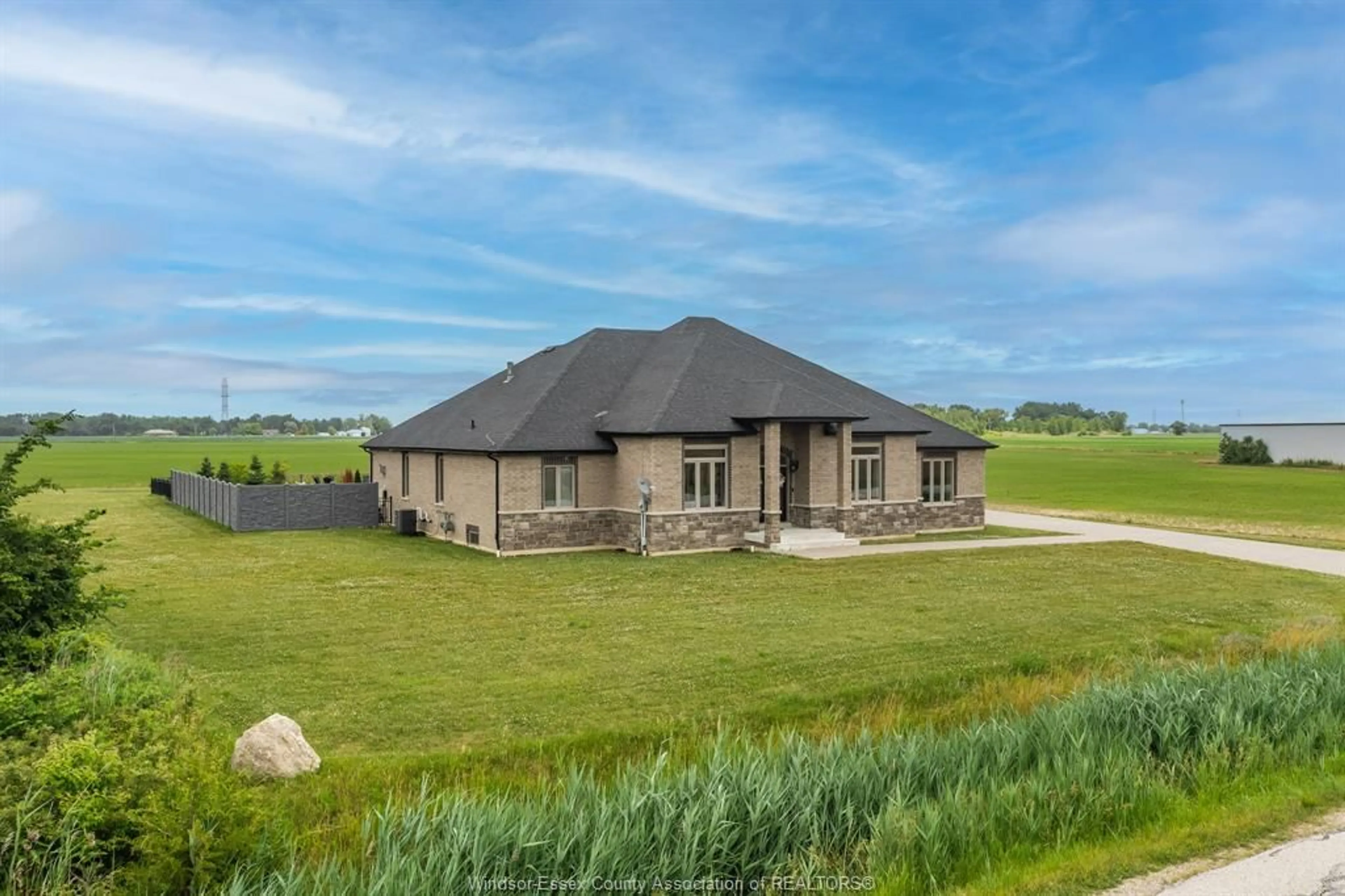 A pic from outside/outdoor area/front of a property/back of a property/a pic from drone, unknown for 3000 SOUTH TALBOT, Tecumseh Ontario N0R 1K0