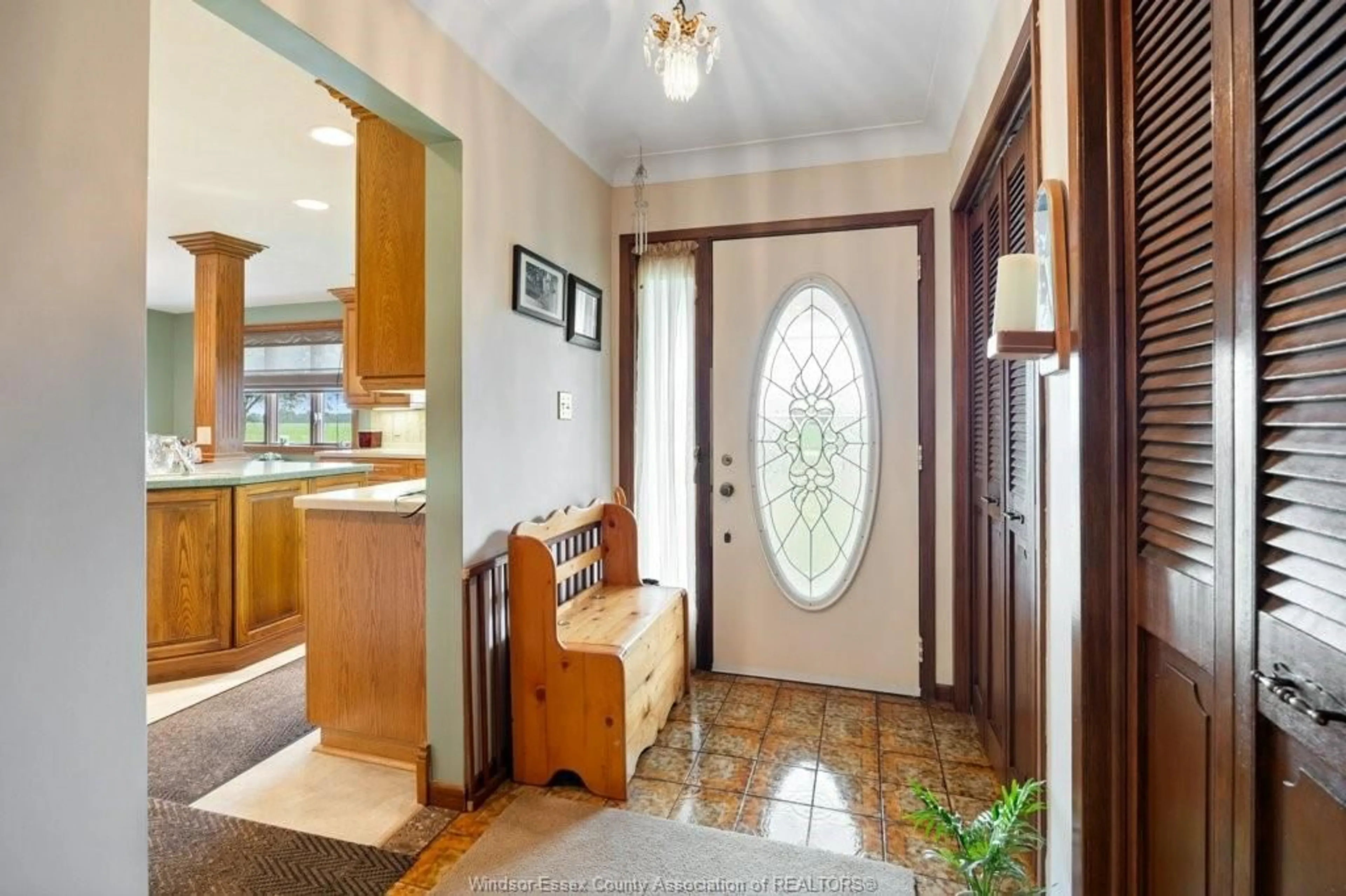 Indoor entryway for 24122 POPPE ROAD, Tilbury Ontario N0P 2L0