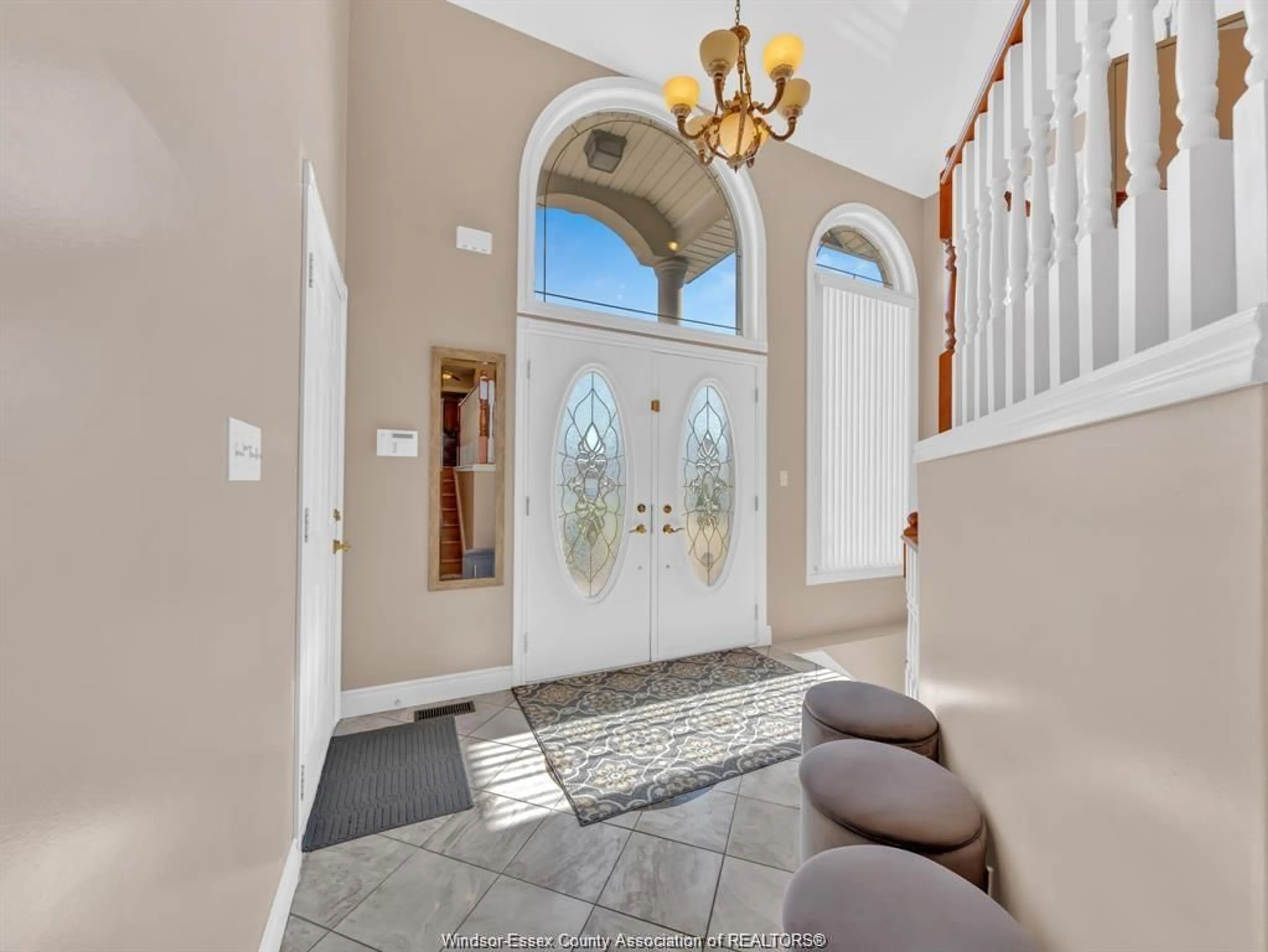 Indoor entryway for 1840 ST. CHRISTOPHER COURT, Windsor Ontario N8W 0A1