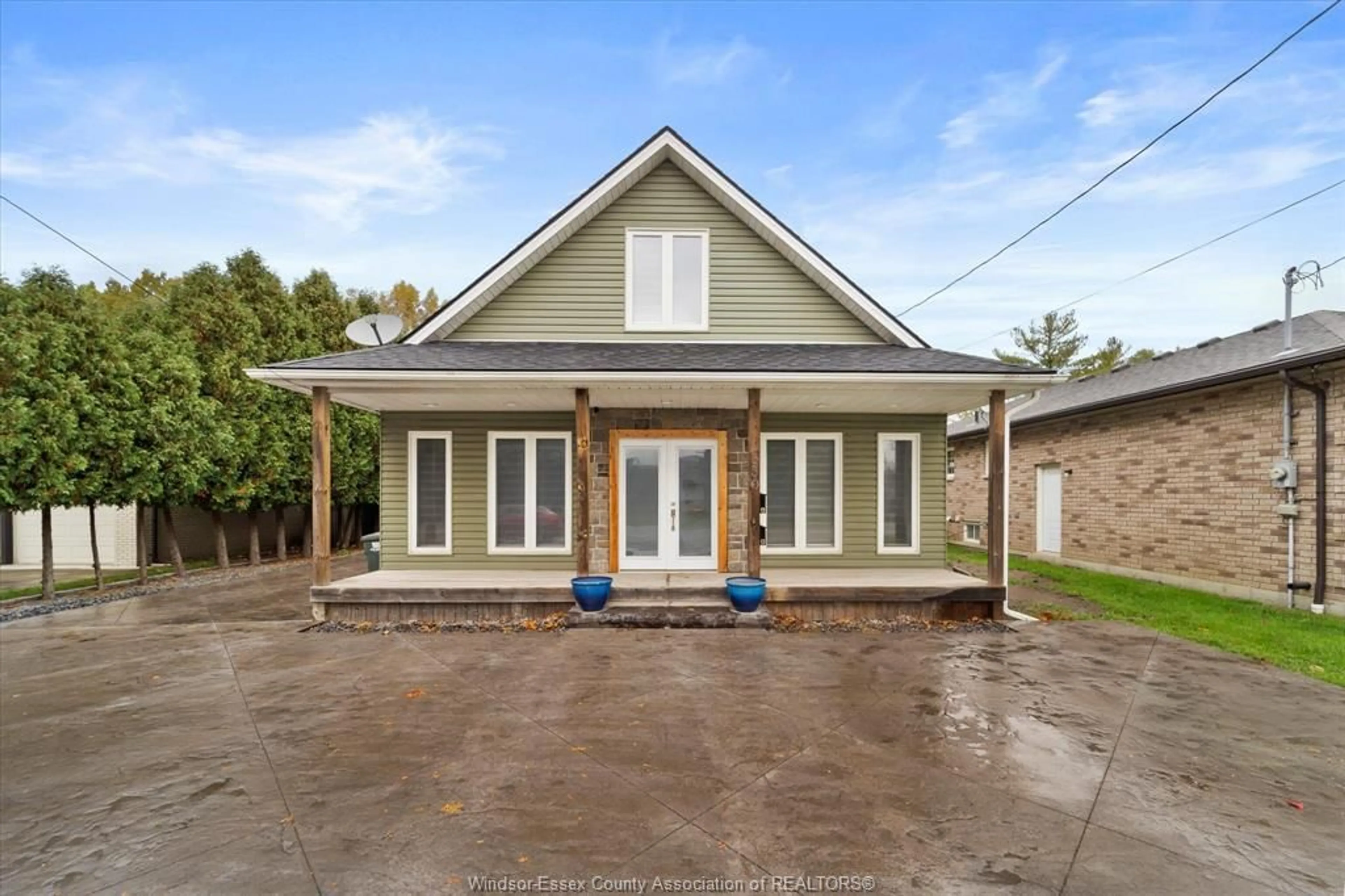 Unknown for 1530 SPRUCEWOOD, LaSalle Ontario N9J 1X5