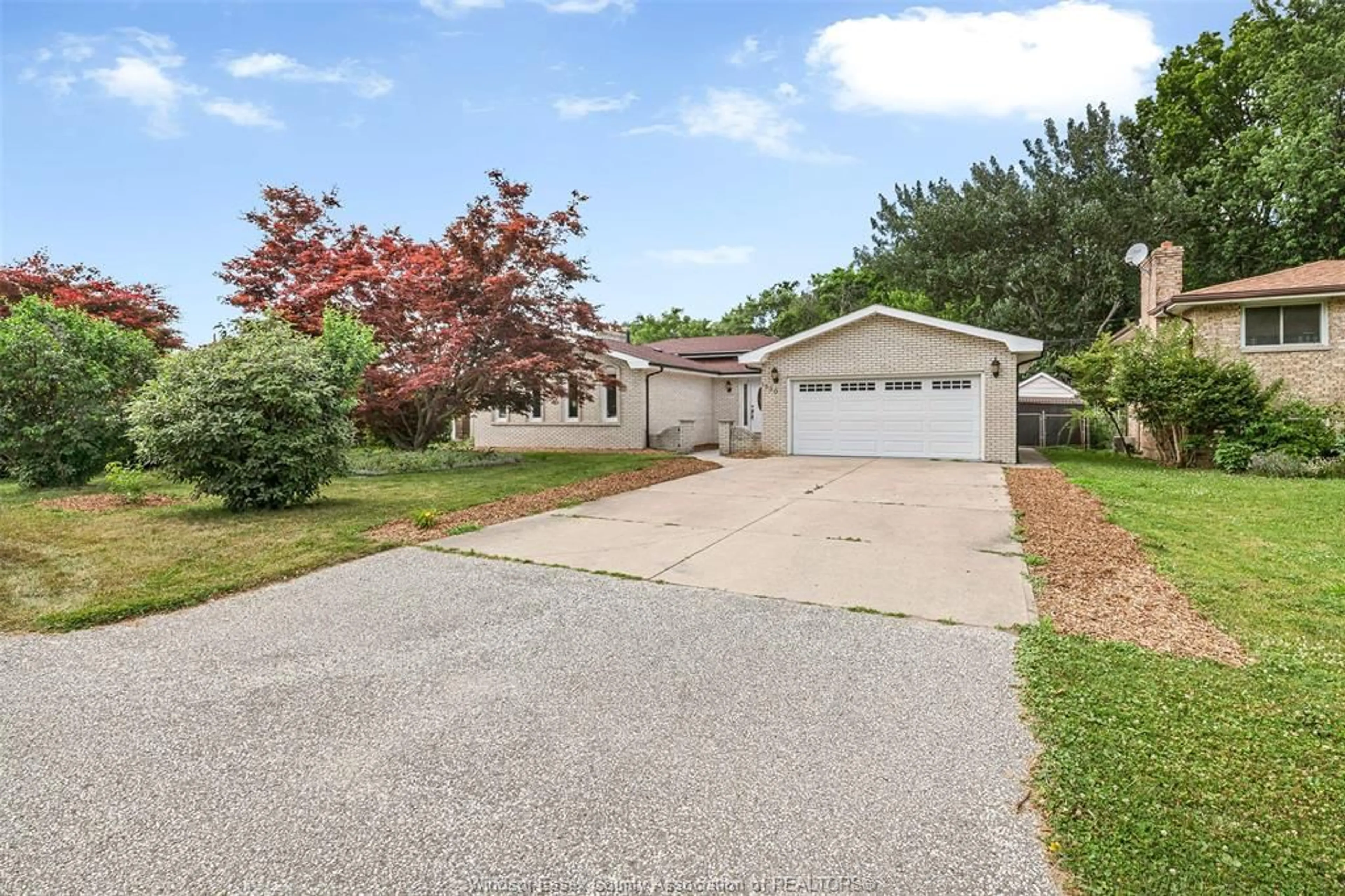 A pic from outside/outdoor area/front of a property/back of a property/a pic from drone, street for 1830 TODD Lane, LaSalle Ontario N9H 1J5